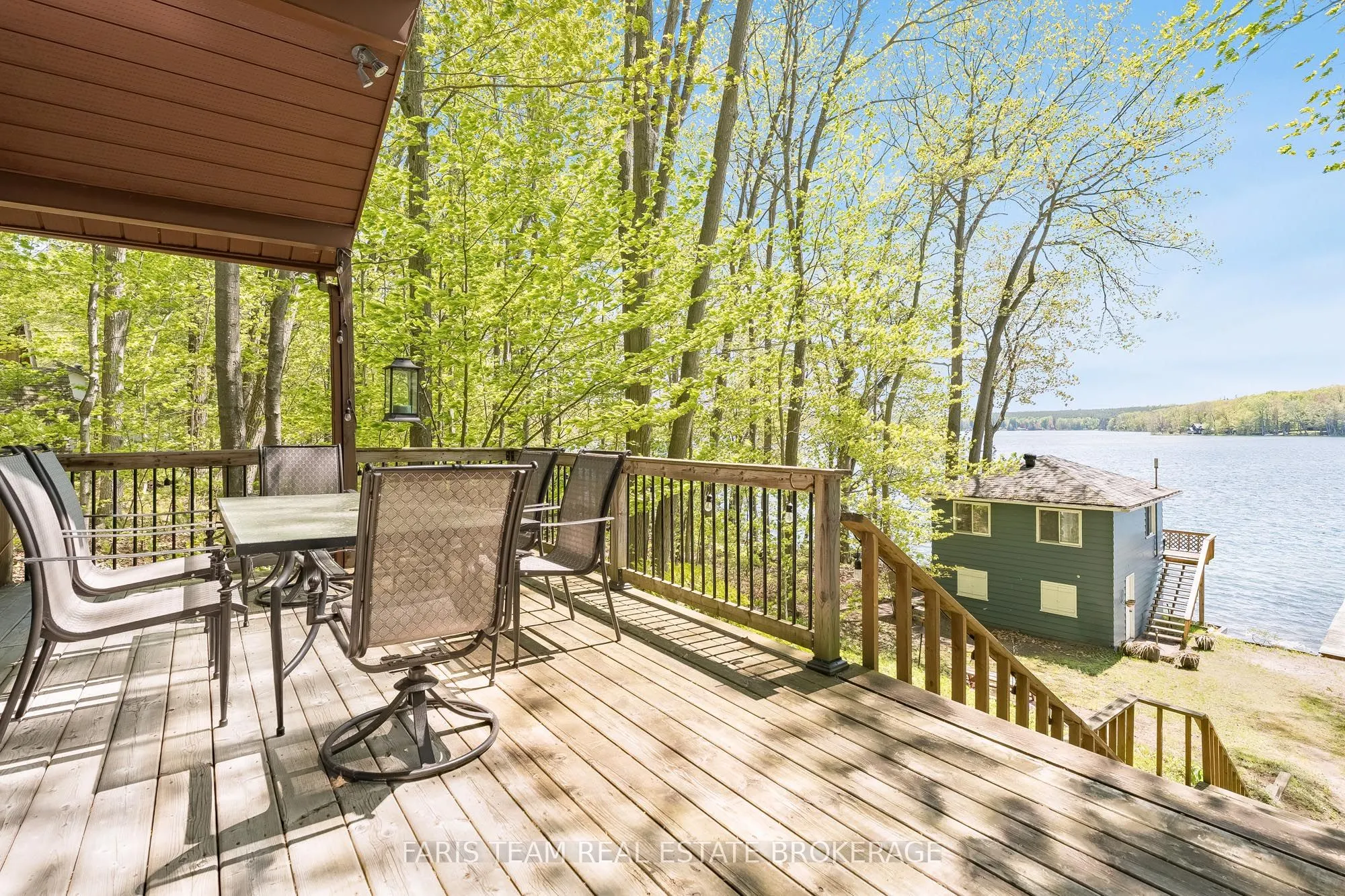 112 Farlain Lake Road E