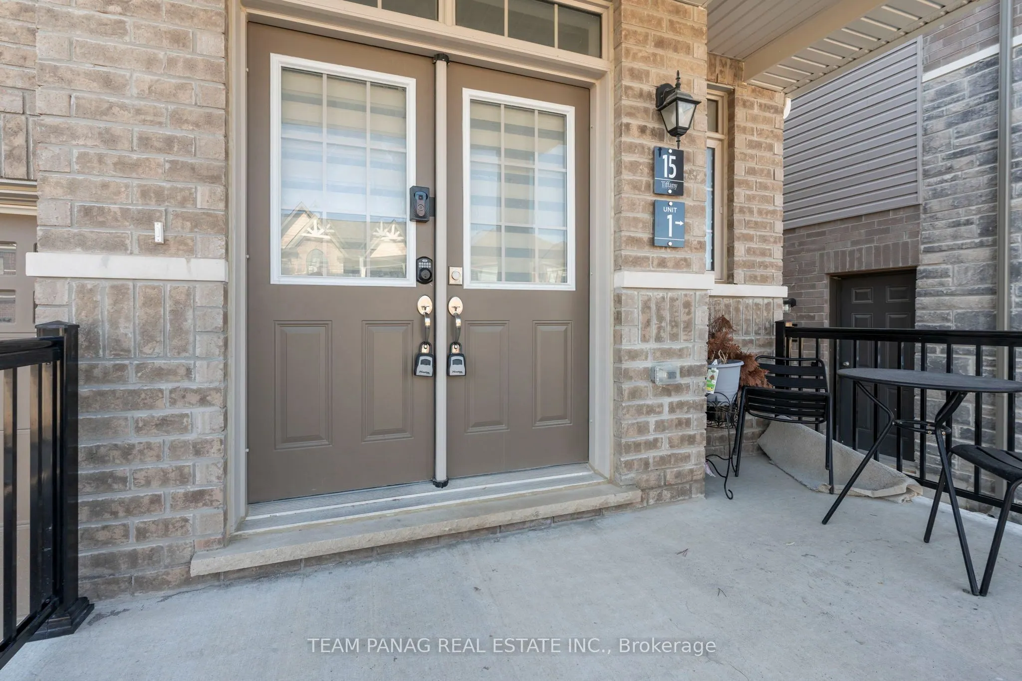 15 Valleybrook Road