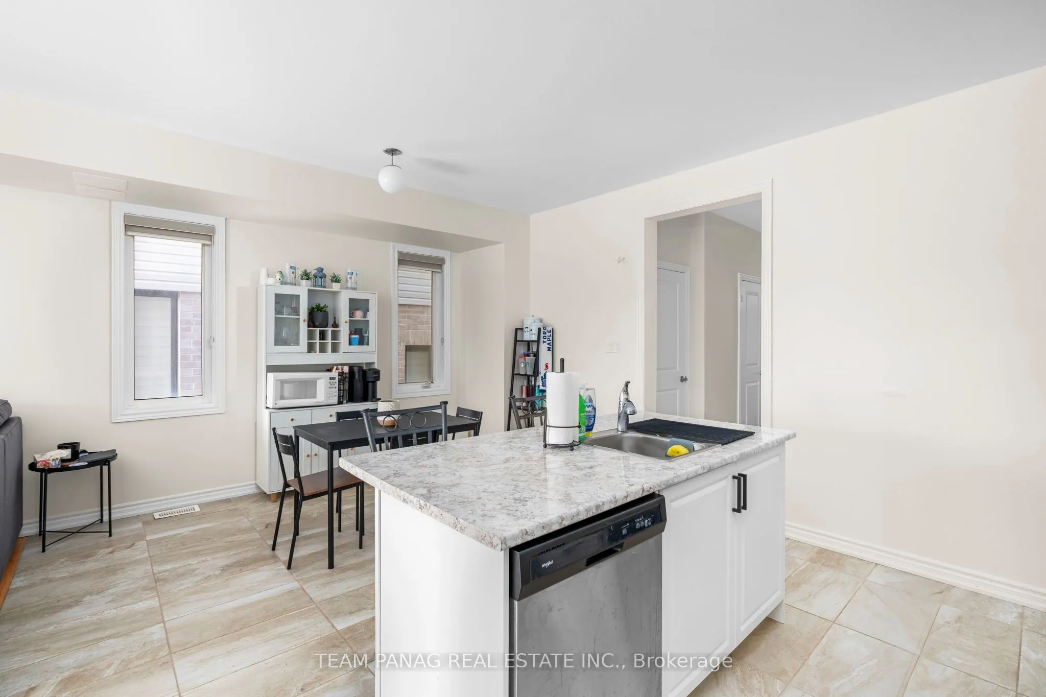 15 Valleybrook Road
