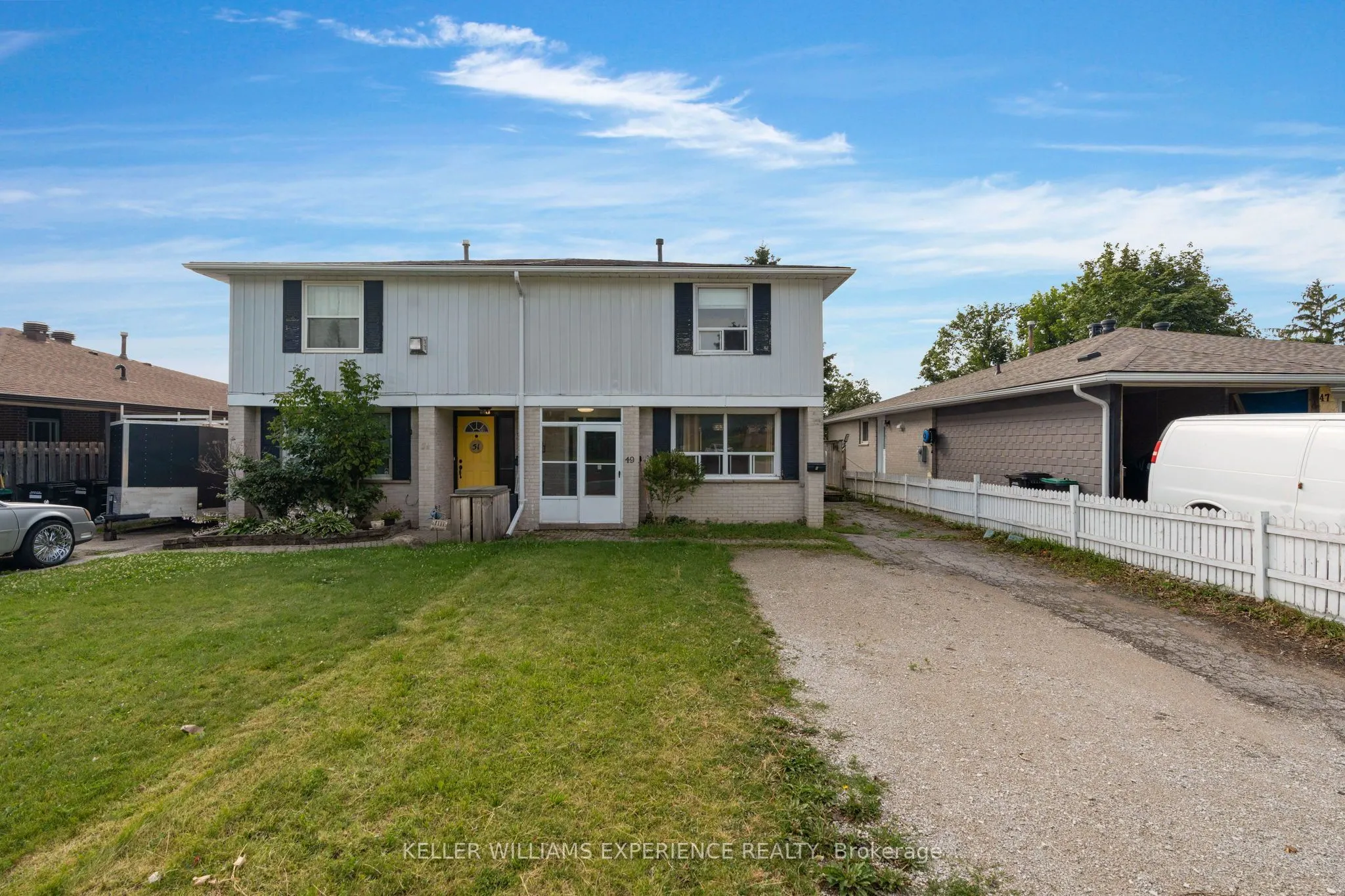 49 Daphne Crescent