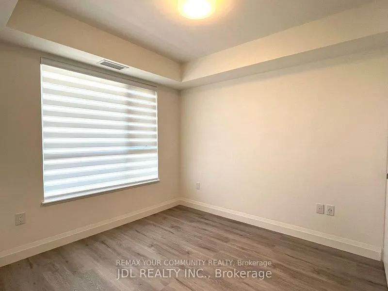 58 Lakeside Terrace #811