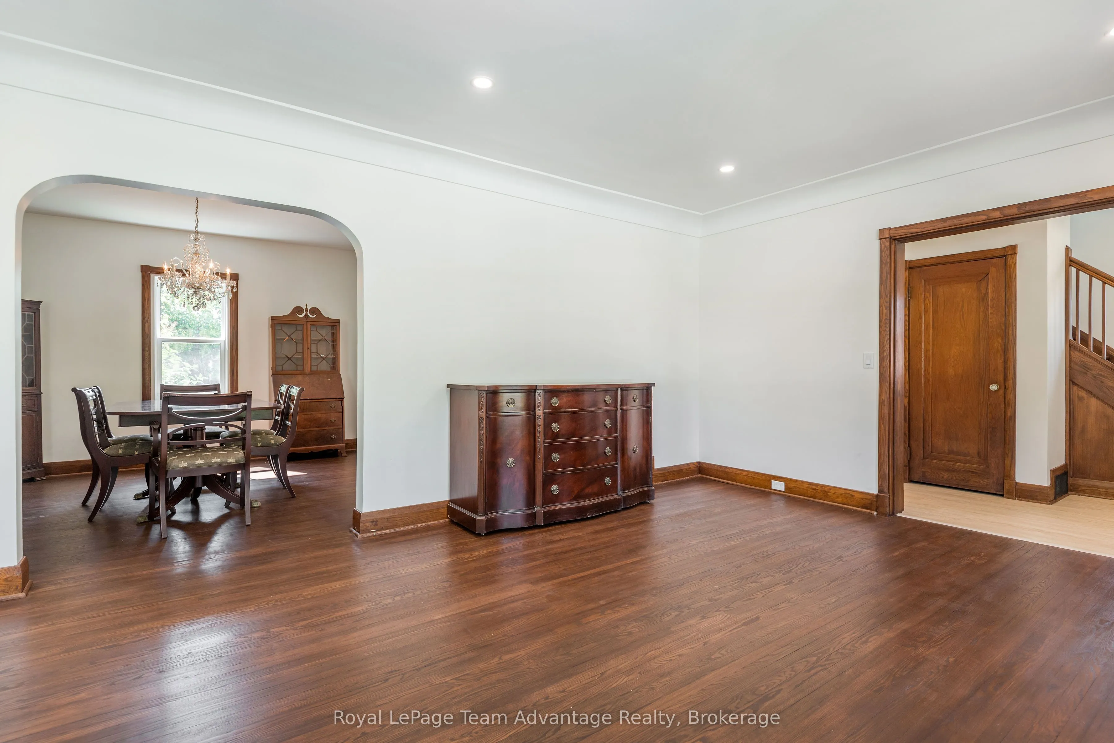 9 Houden Street