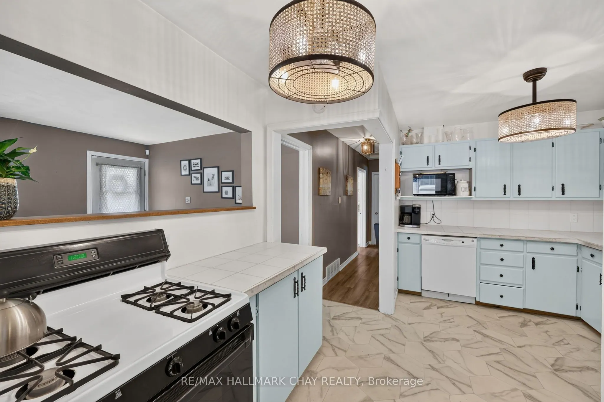 70 North Street W