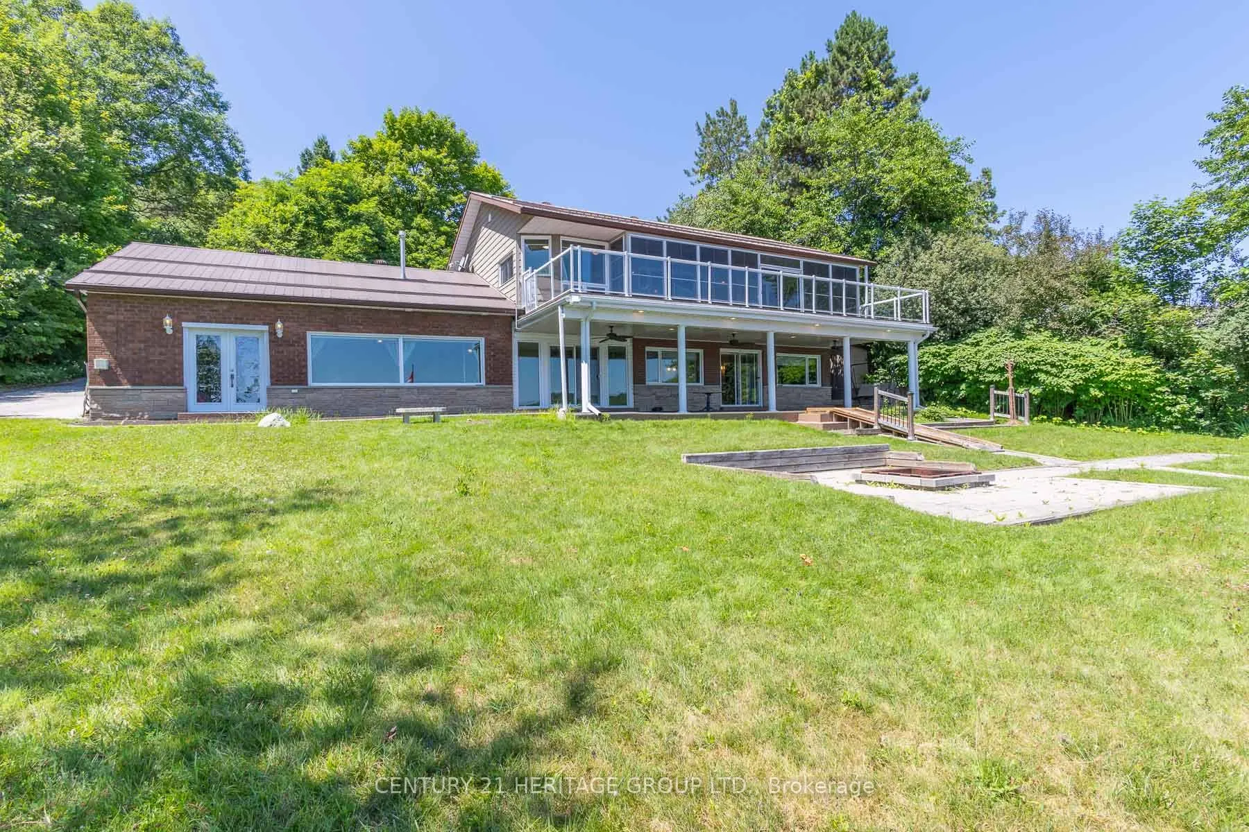 405 Champlain Road