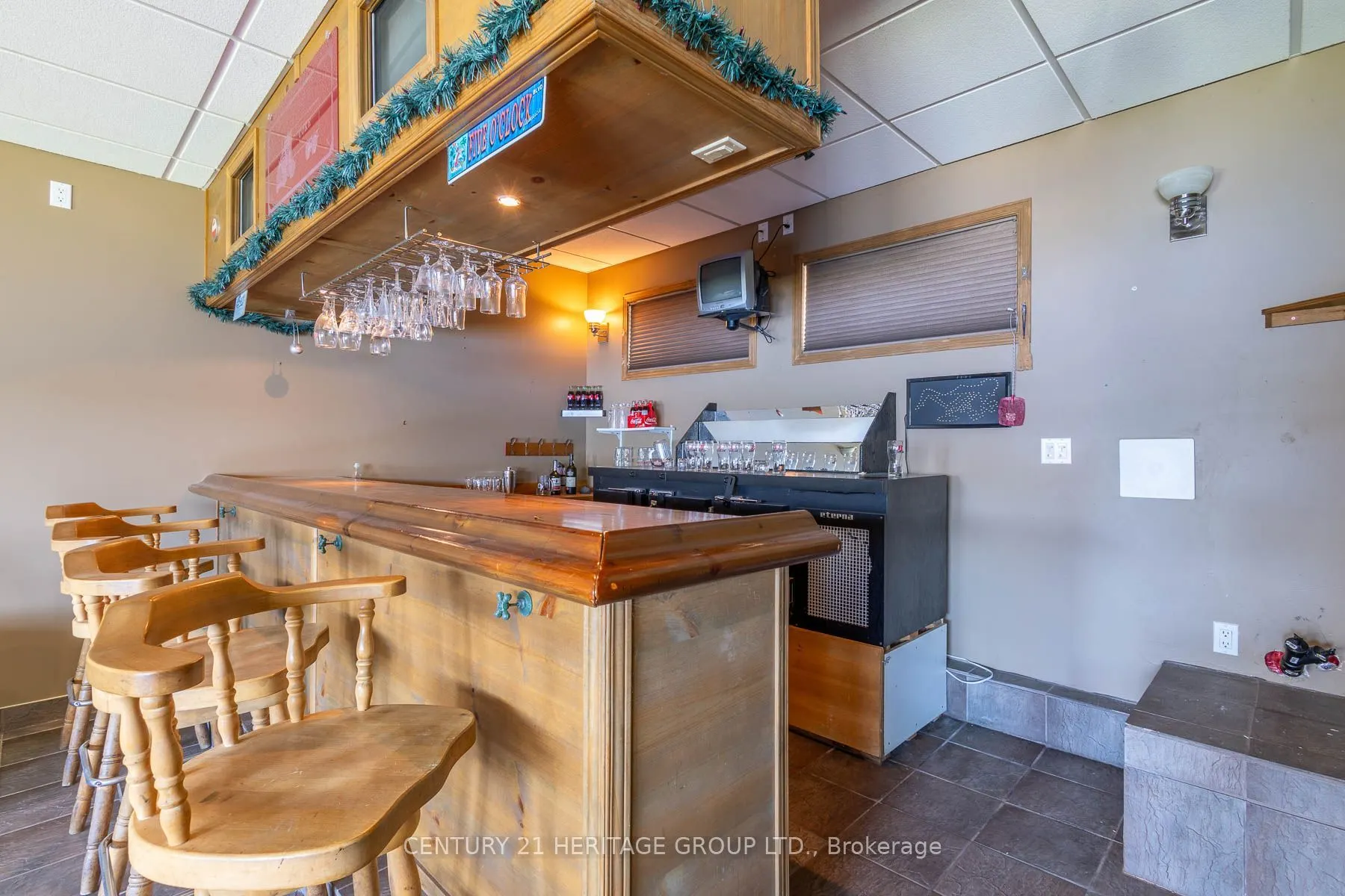 405 Champlain Road