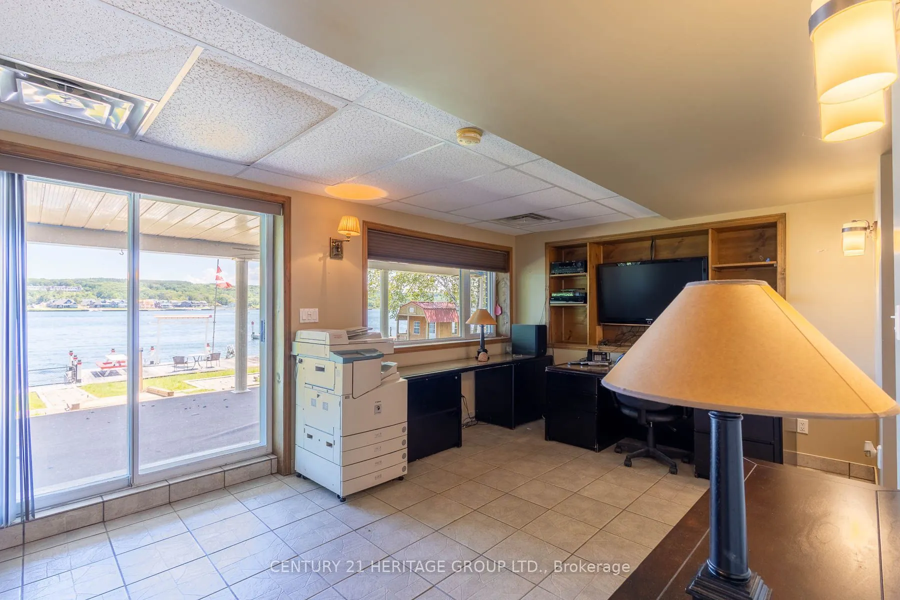 405 Champlain Road