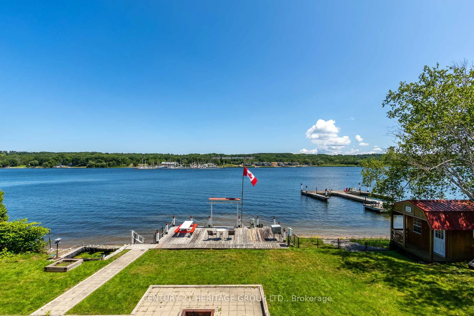 405 Champlain Road