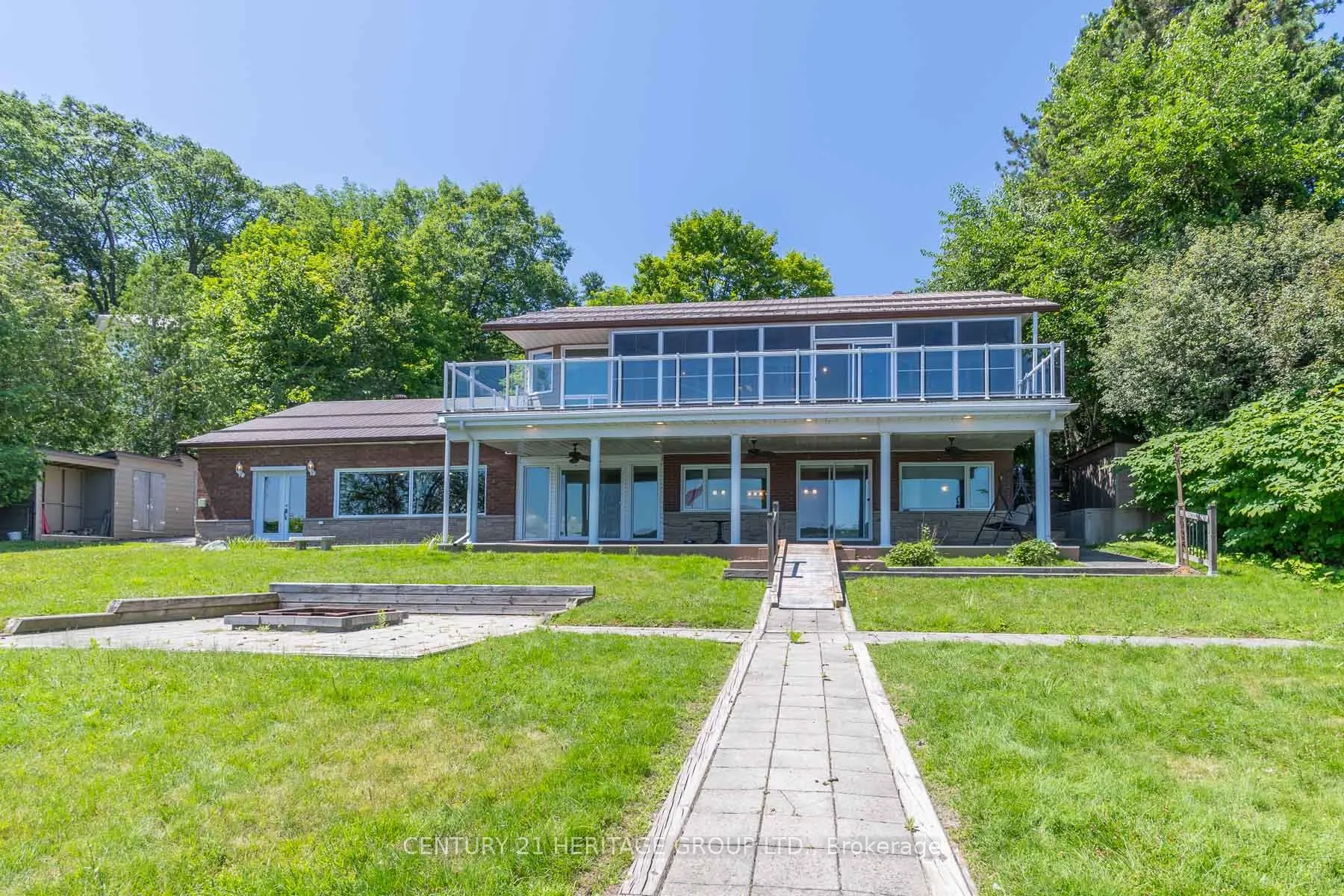 405 Champlain Road