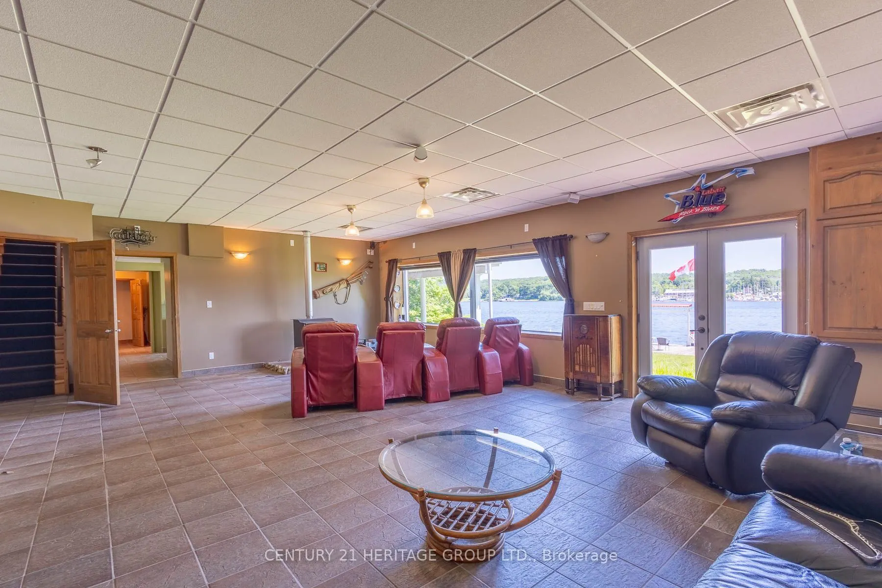 405 Champlain Road