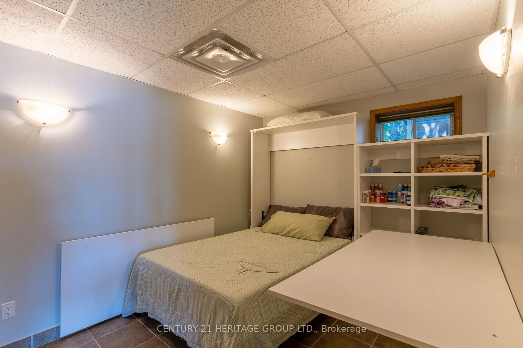 405 Champlain Road