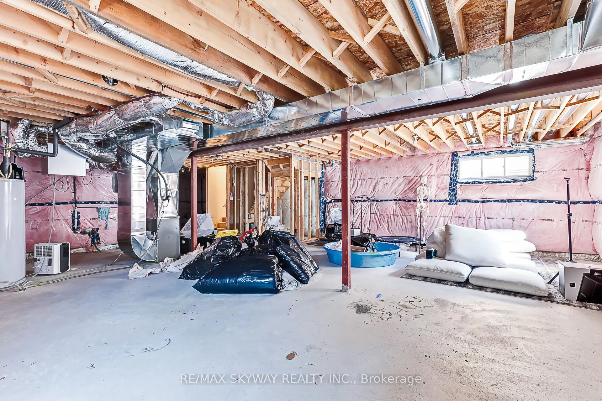 103 Plewes Drive W