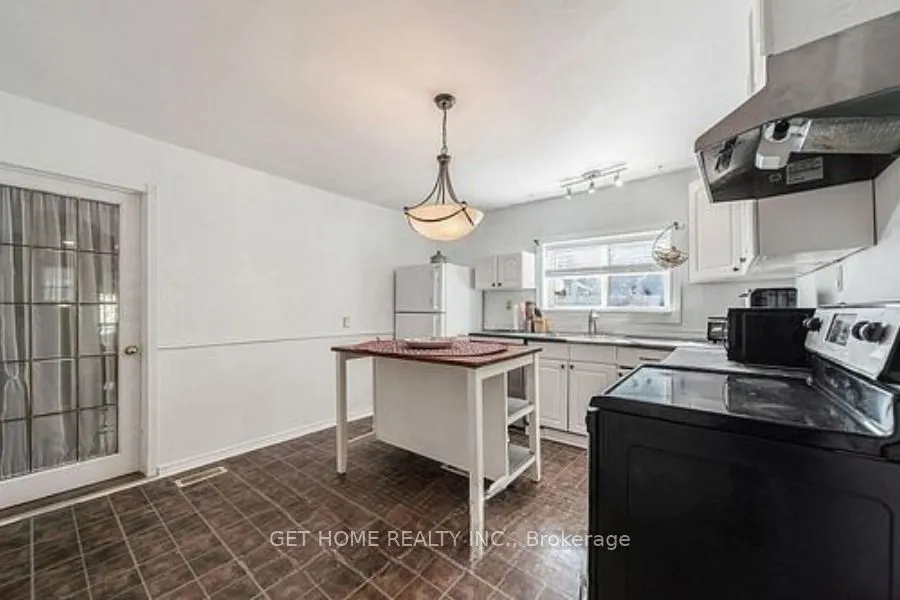 173 Barrie Road