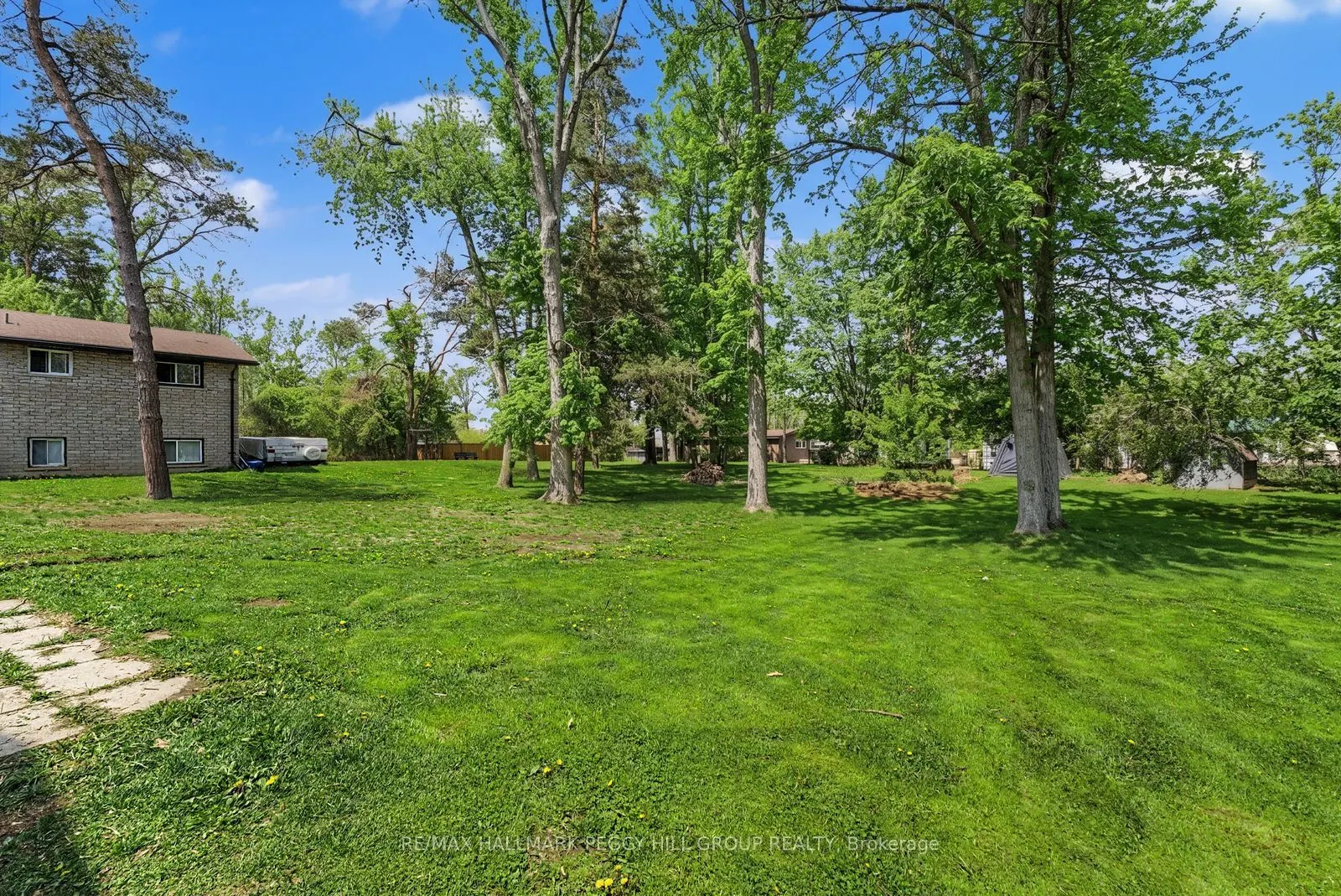 22 Olive Crescent