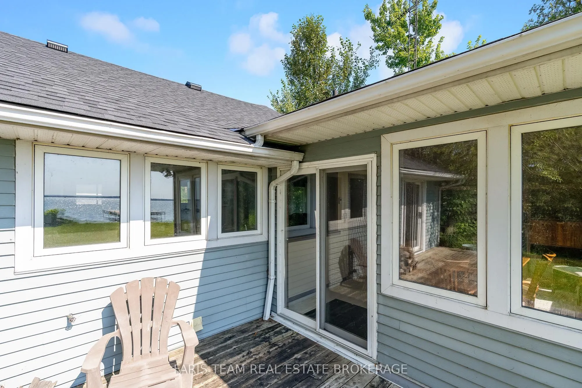 1467 Cunningham Crescent