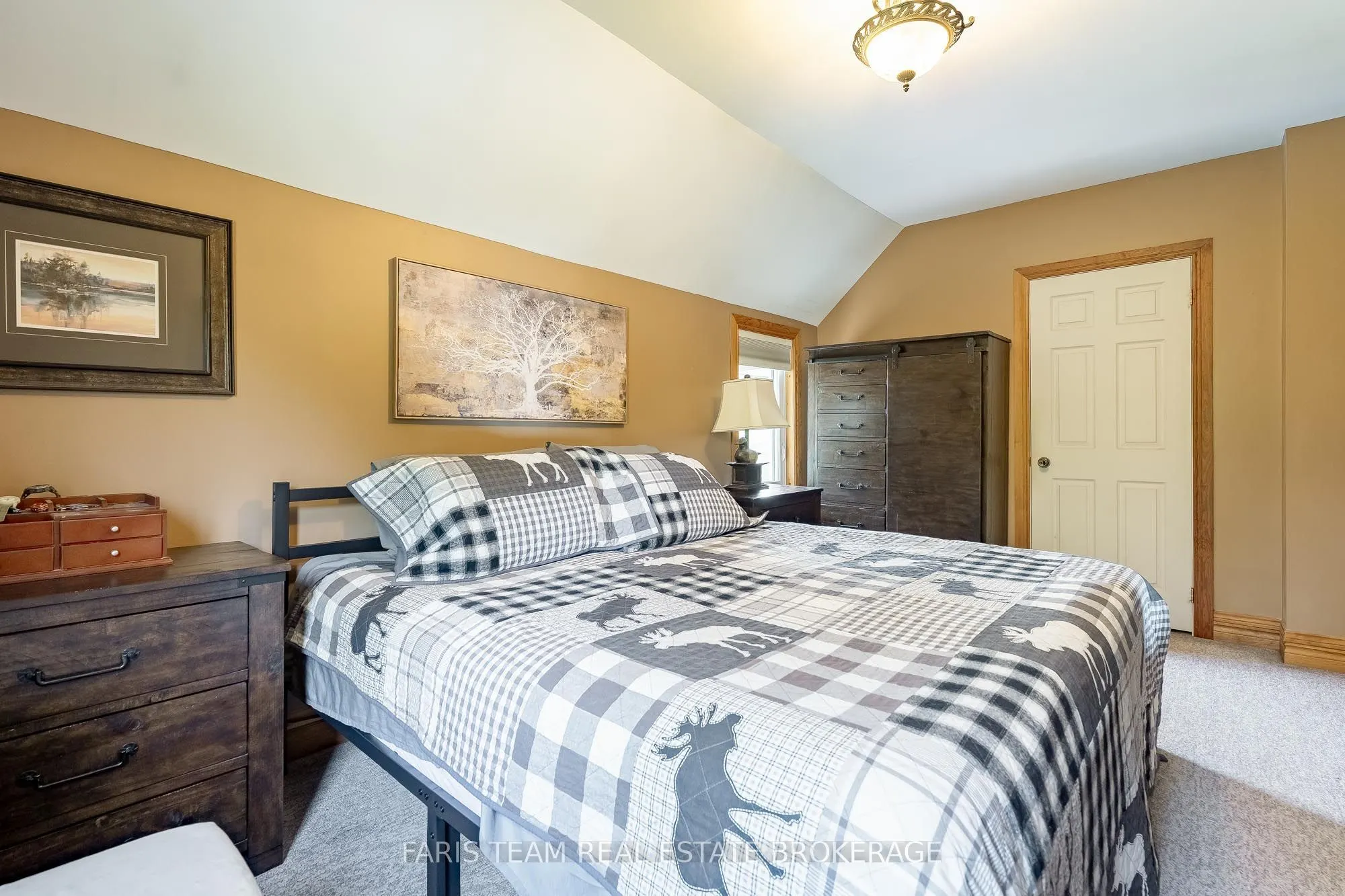 2289 Kinnear Side Road