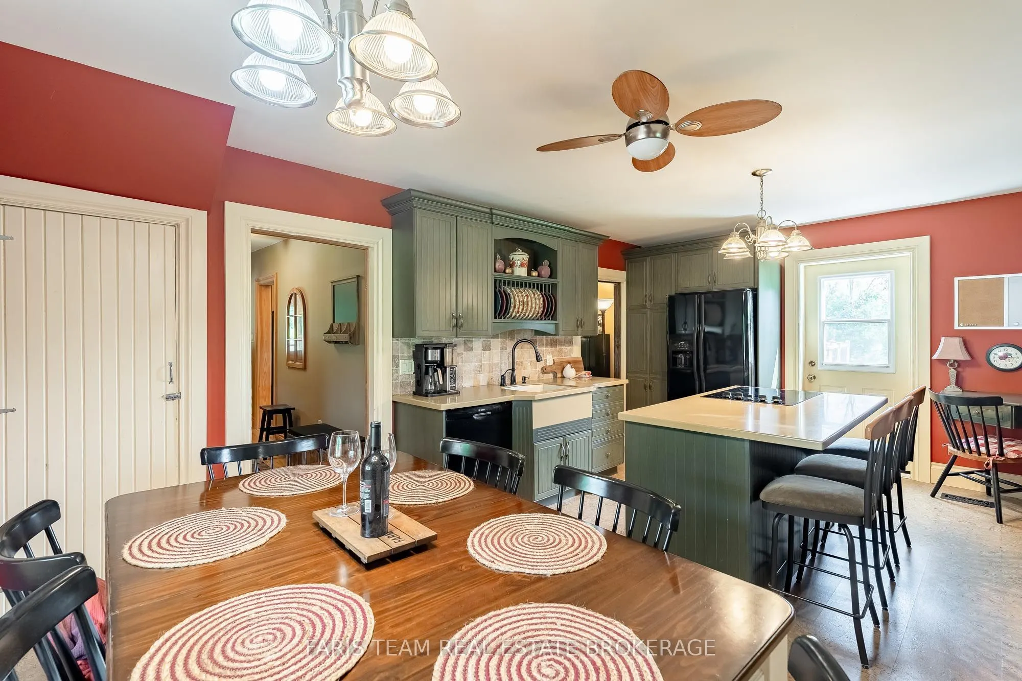 2289 Kinnear Side Road