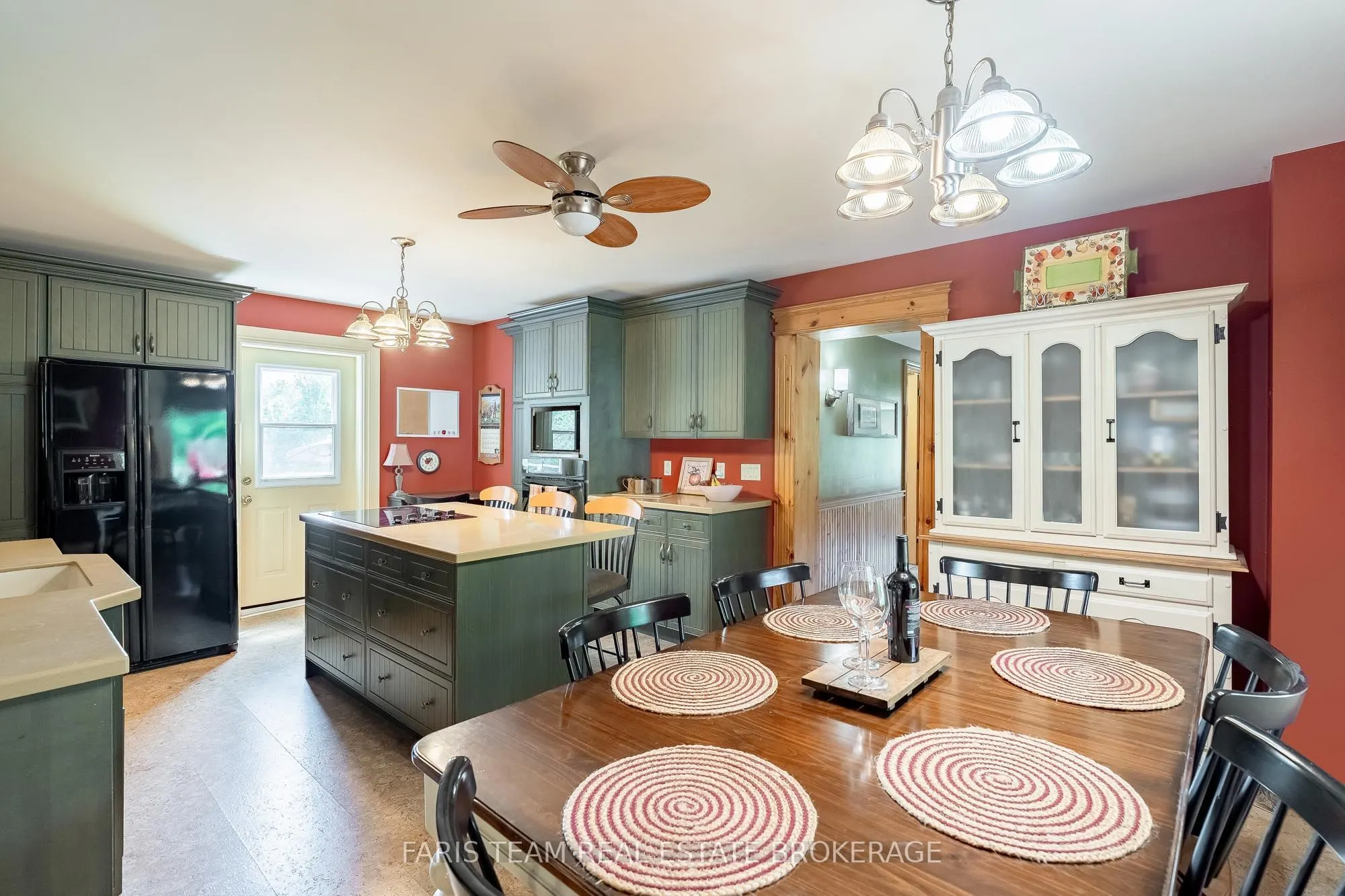 2289 Kinnear Side Road