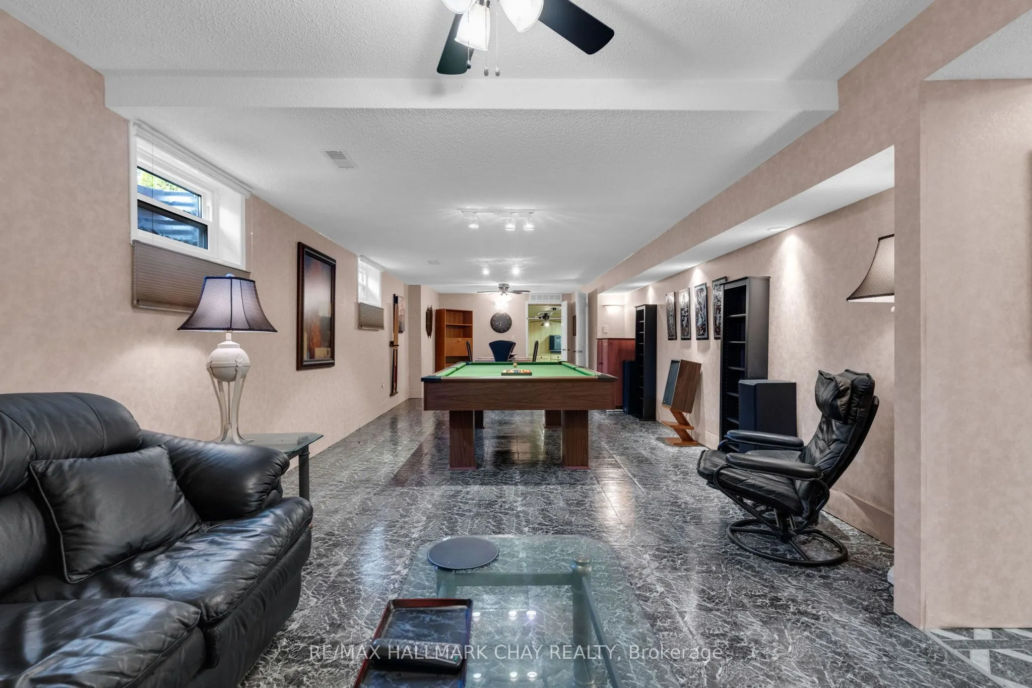 24 Woodland Crescent