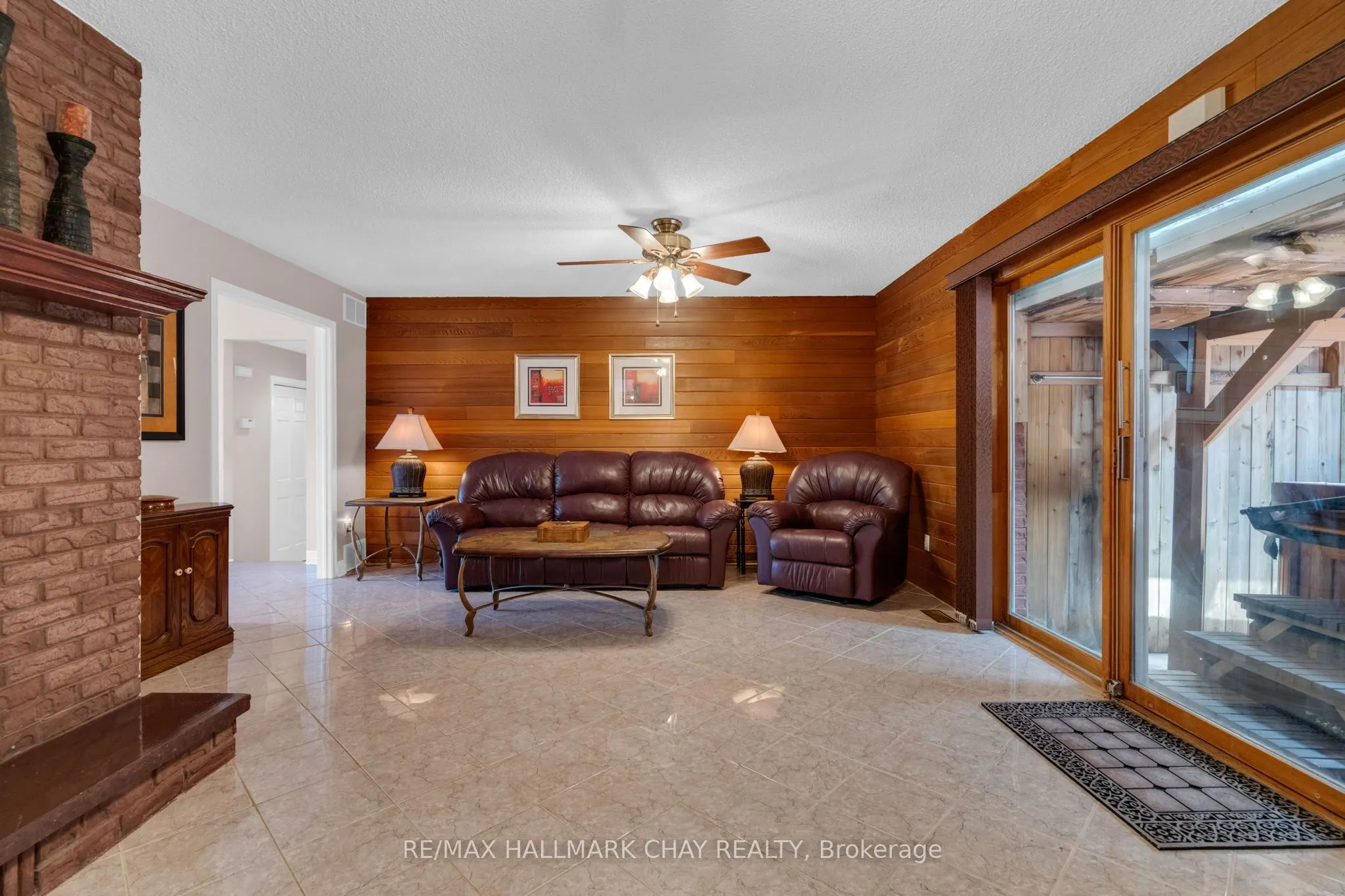 24 Woodland Crescent