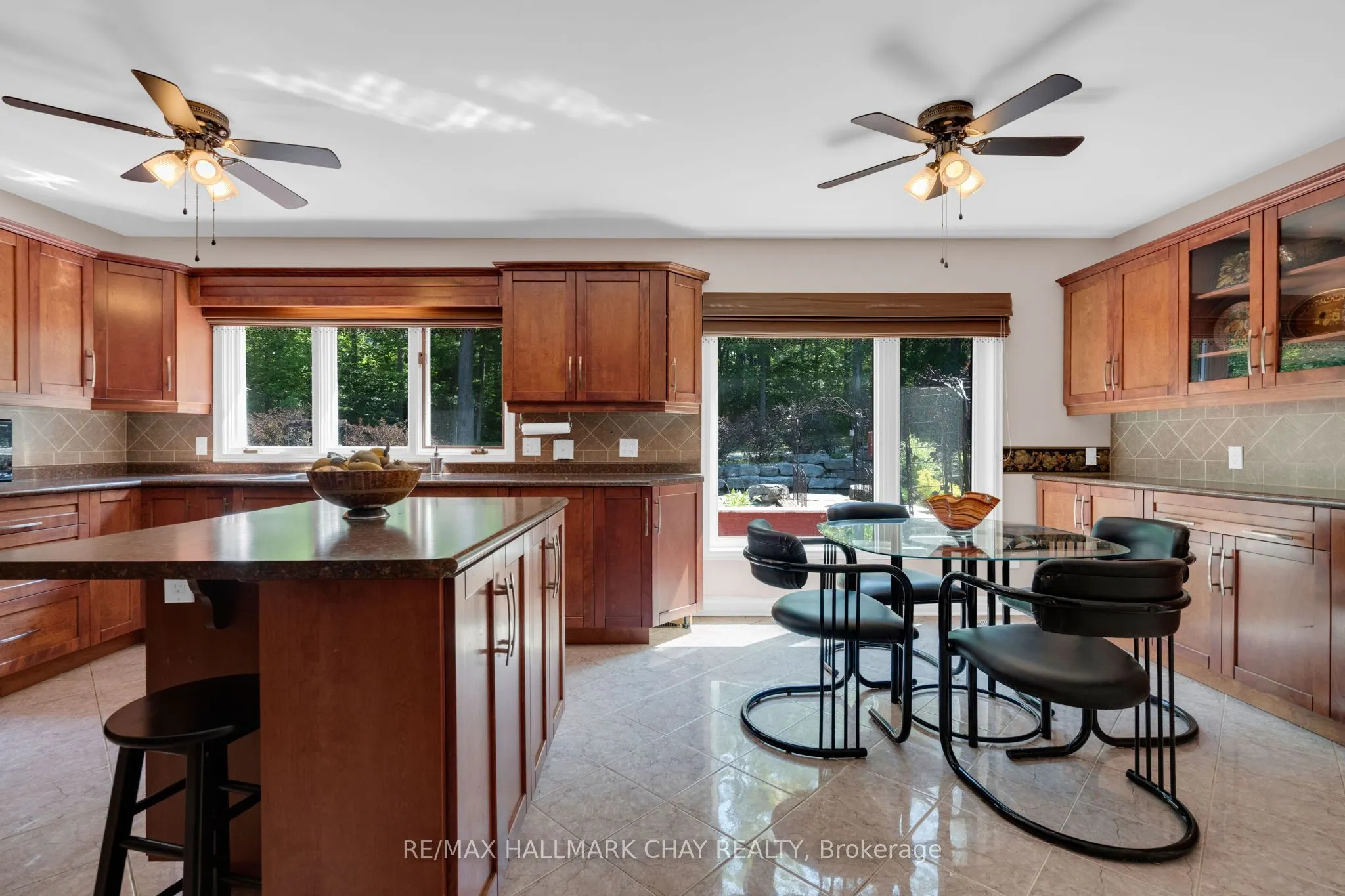 24 Woodland Crescent
