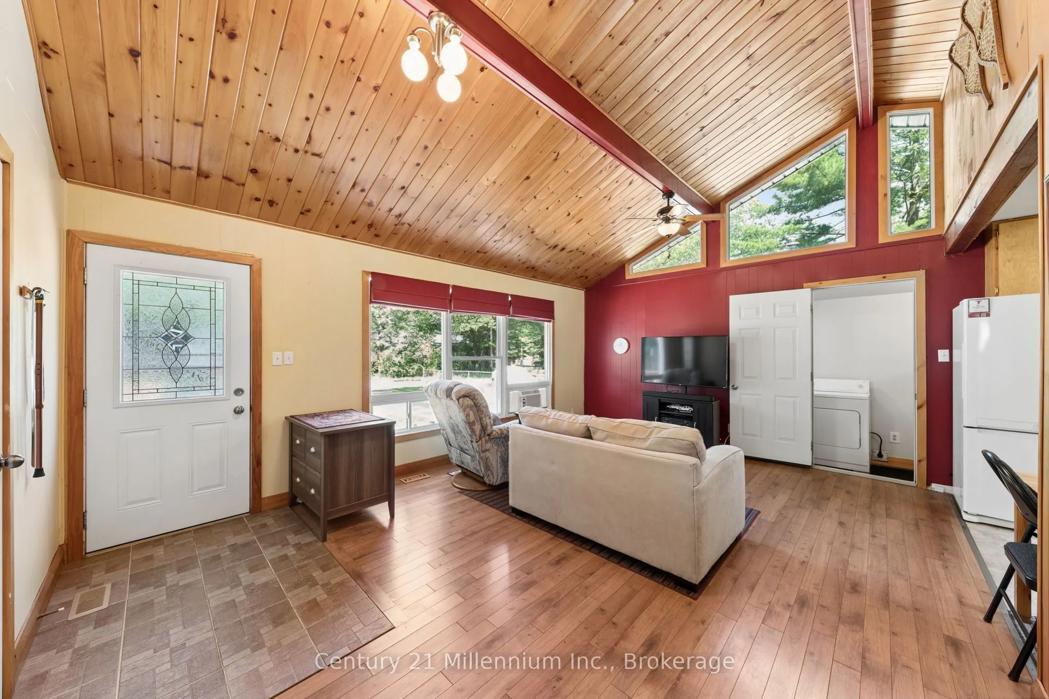 25 Glendale Avenue