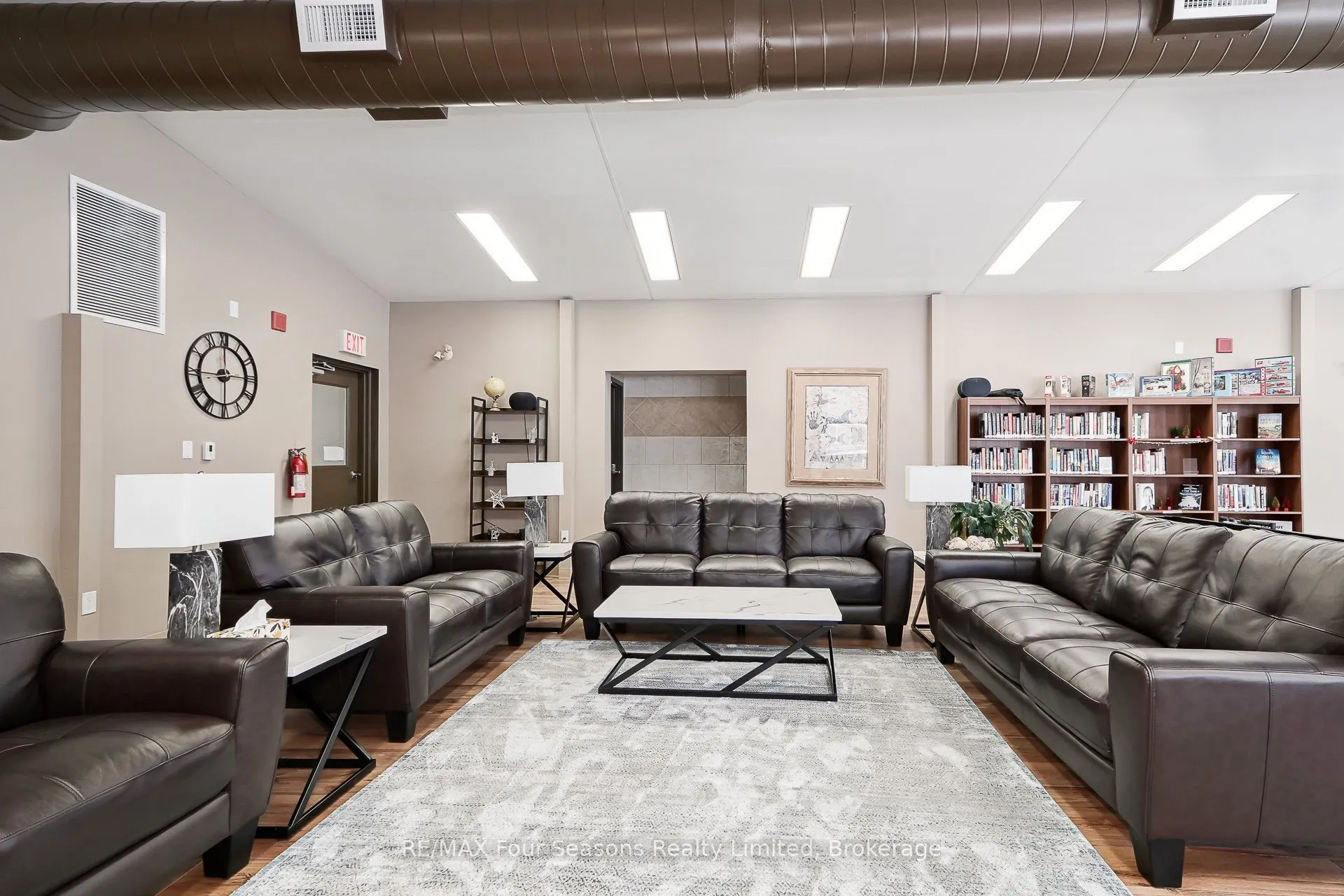 275 Huron Street #27