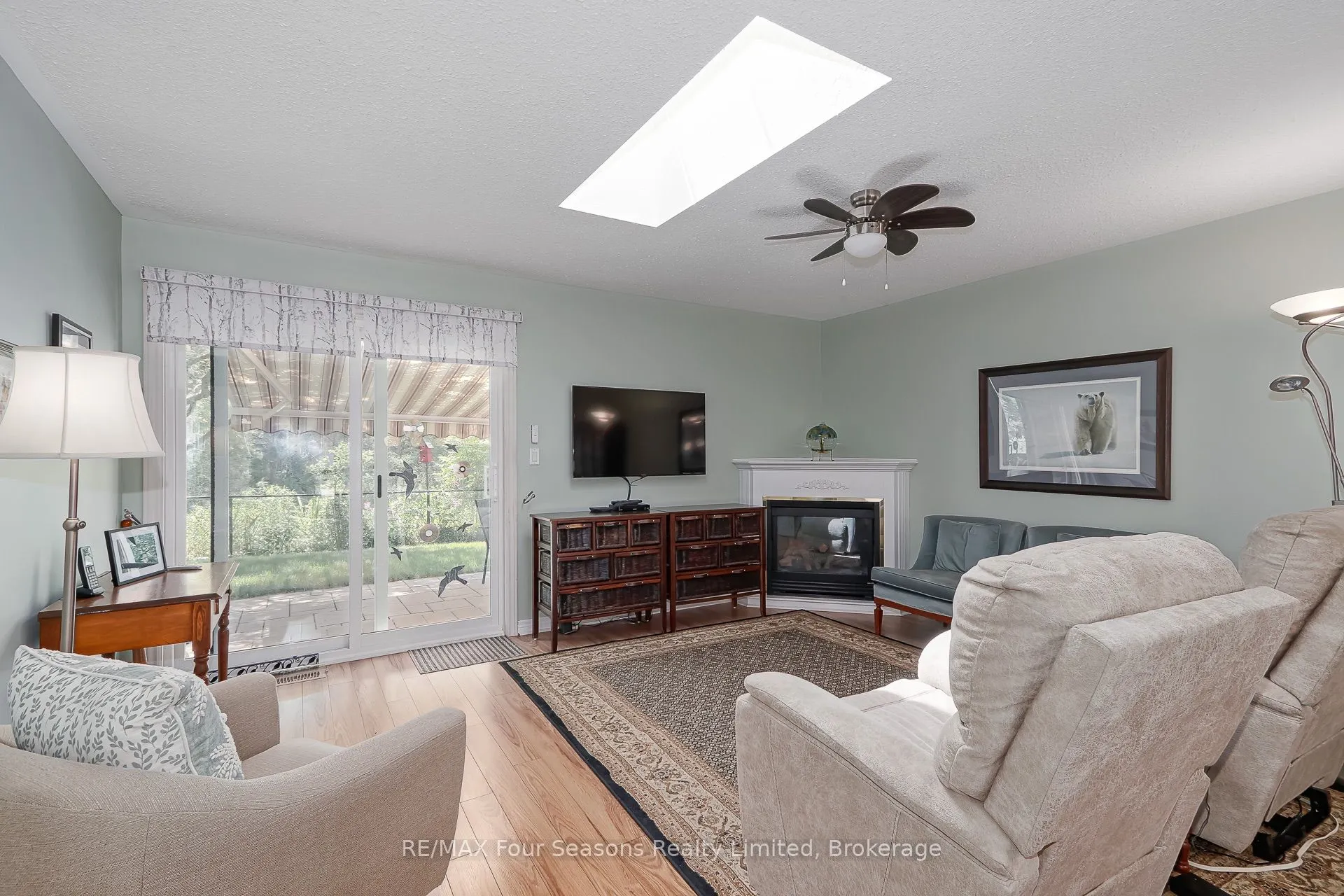 275 Huron Street #27