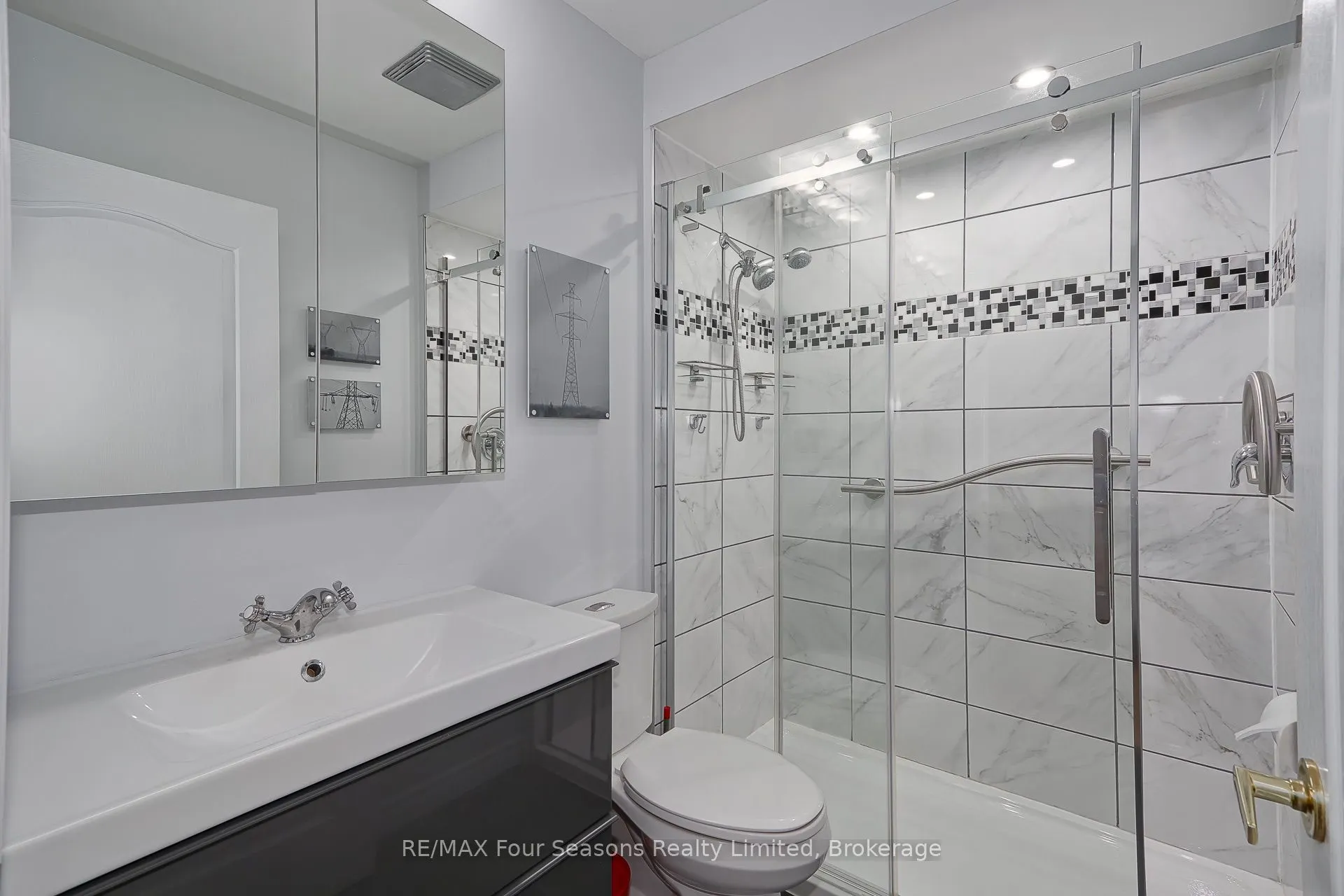 275 Huron Street #27