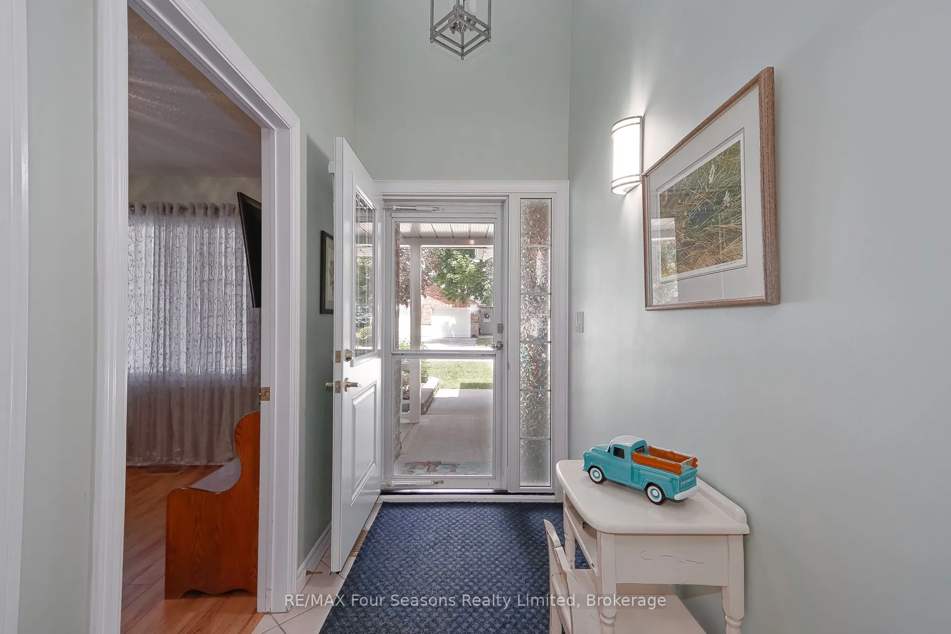 275 Huron Street #27