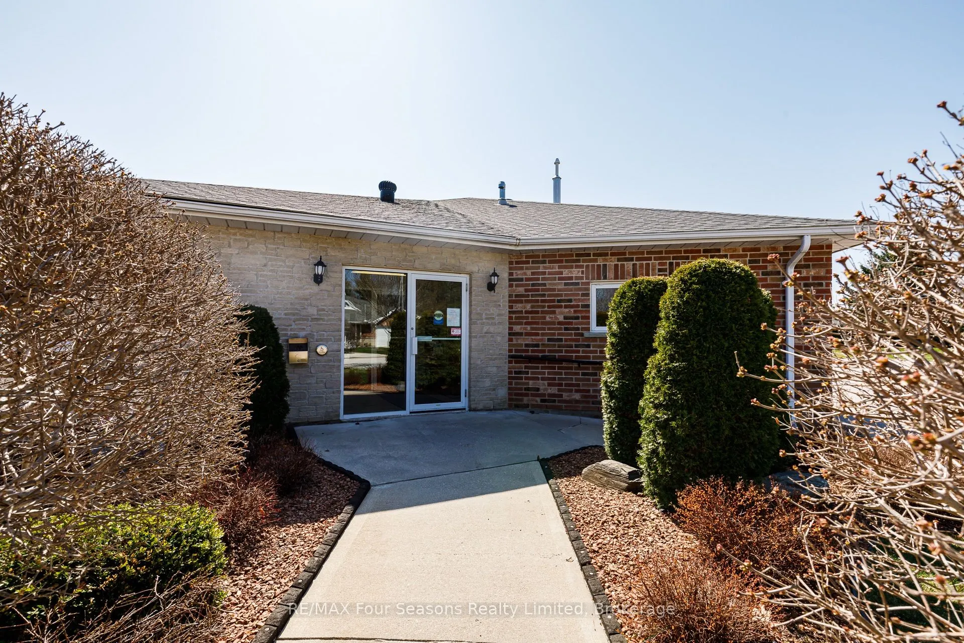 275 Huron Street #27