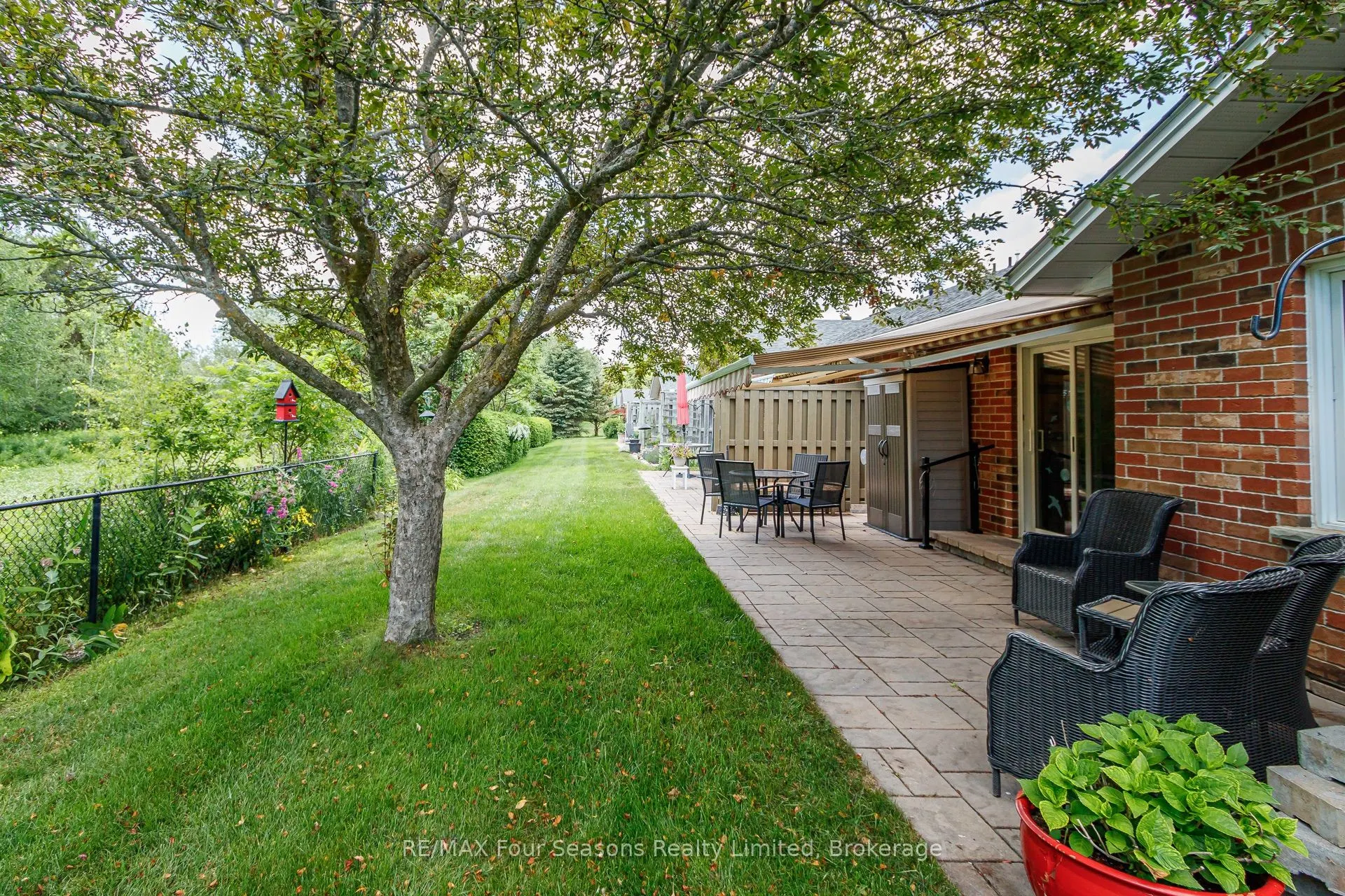 275 Huron Street #27