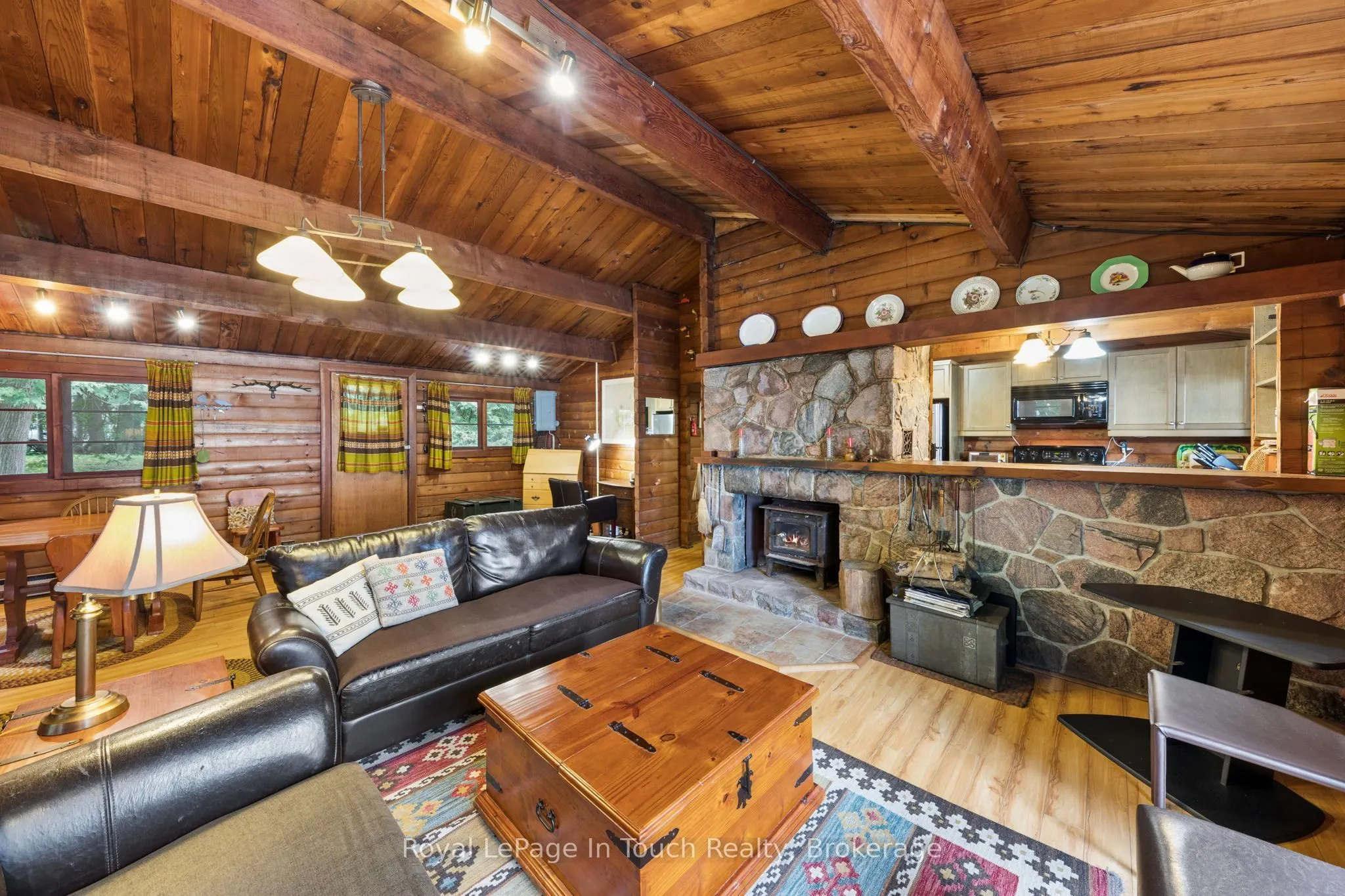 25 Chippewa Crescent