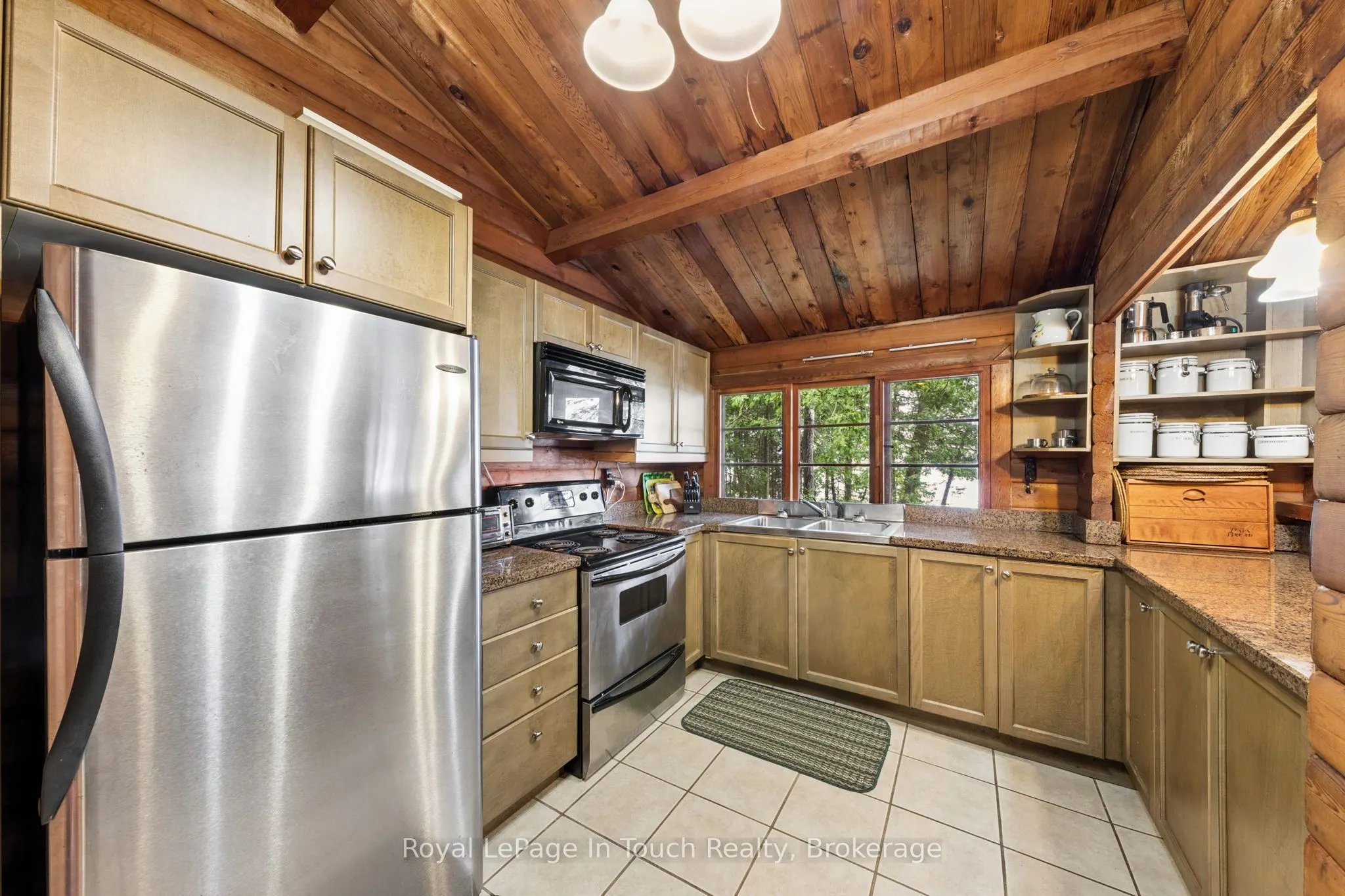 25 Chippewa Crescent