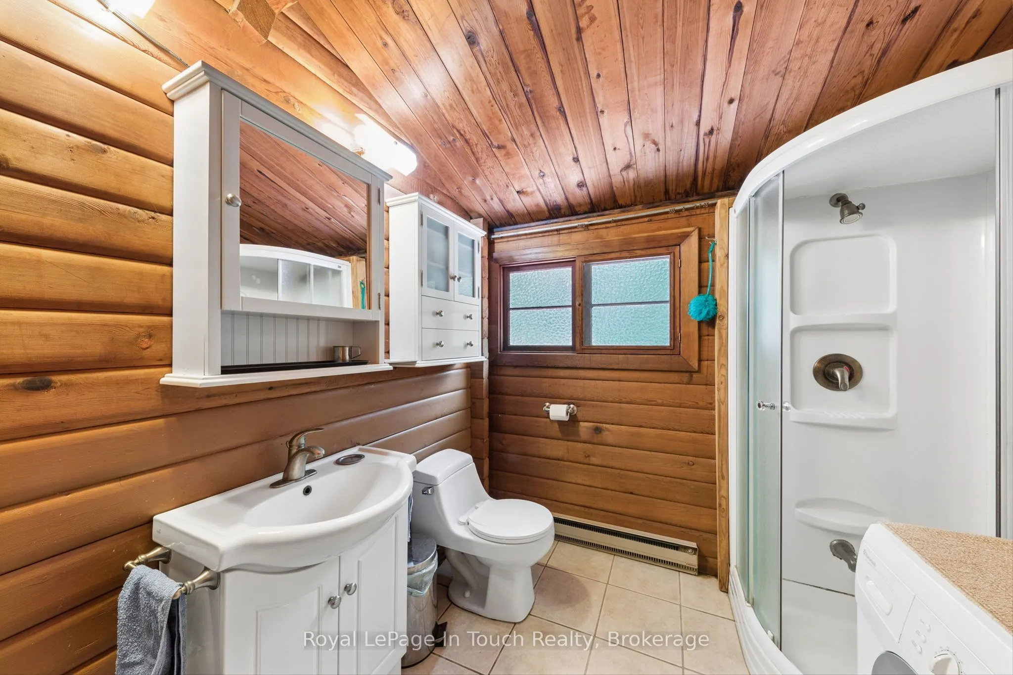 25 Chippewa Crescent