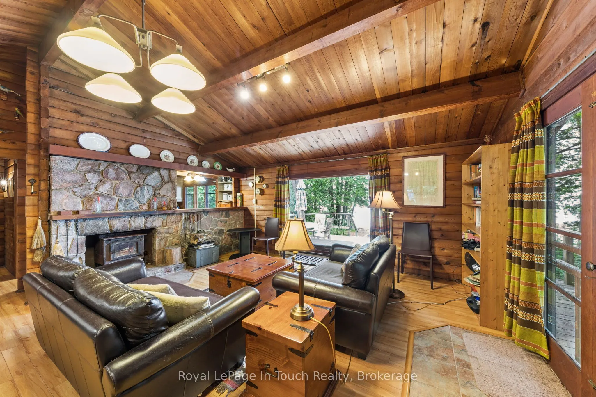 25 Chippewa Crescent