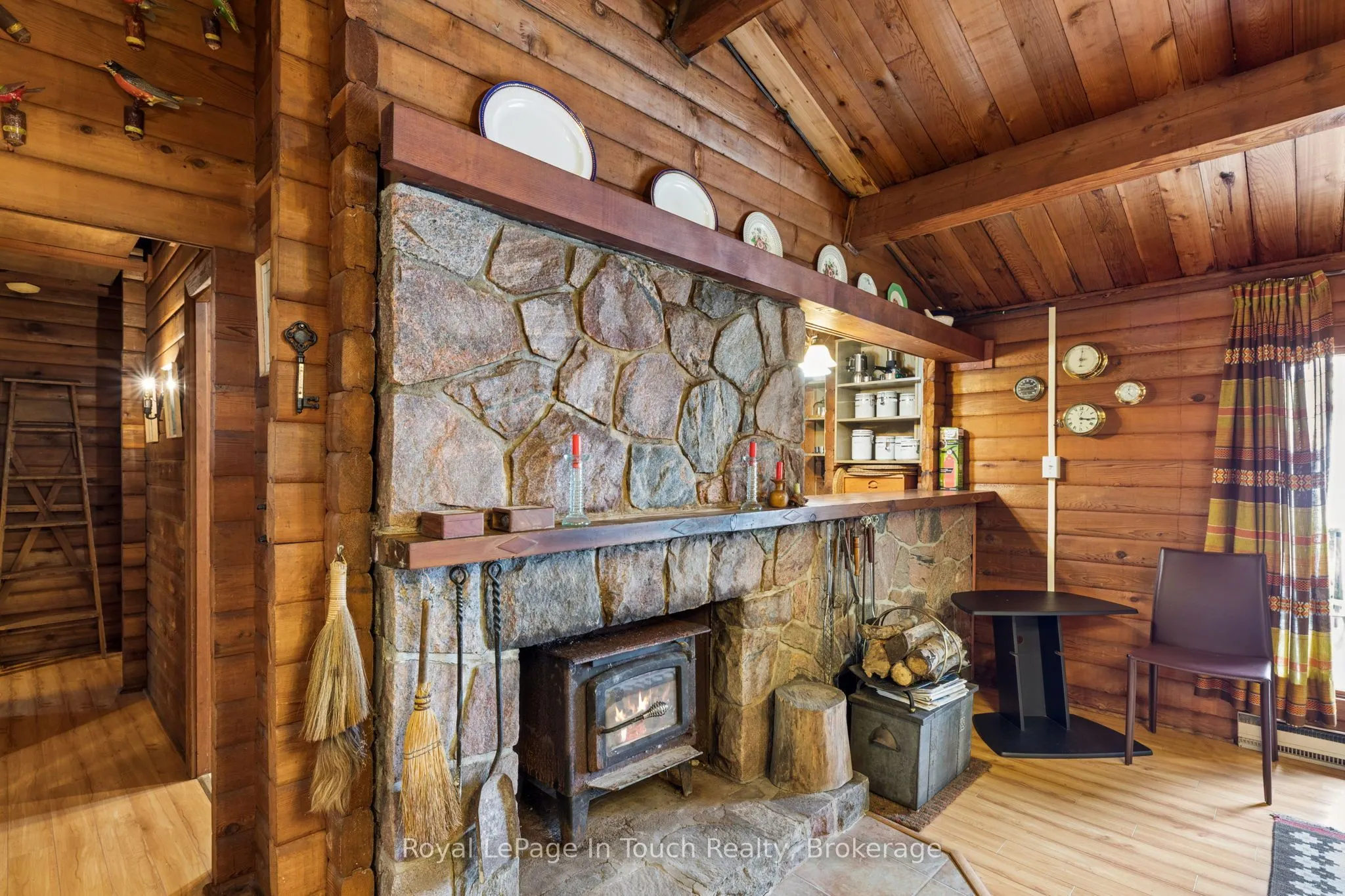 25 Chippewa Crescent