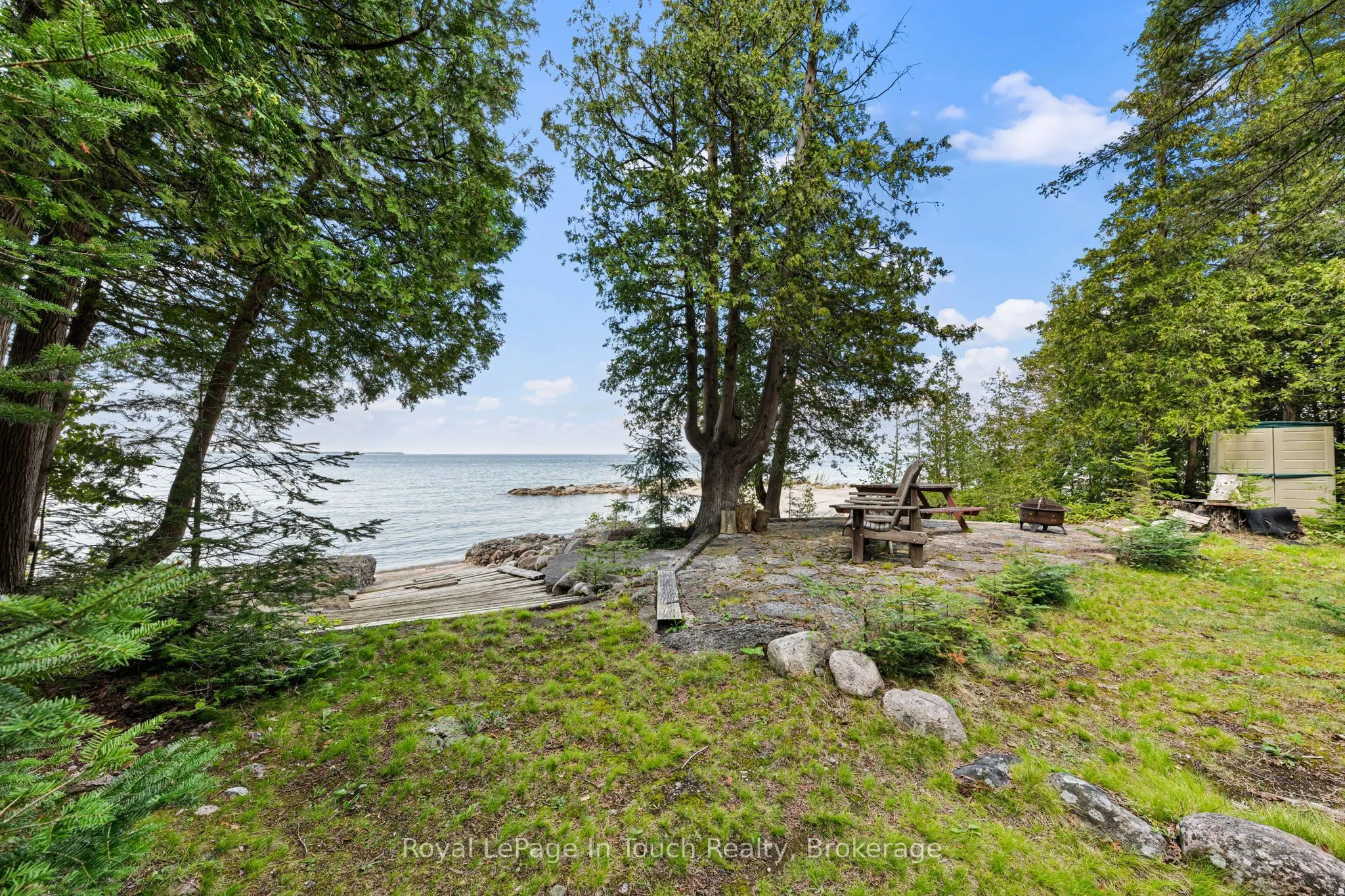 25 Chippewa Crescent
