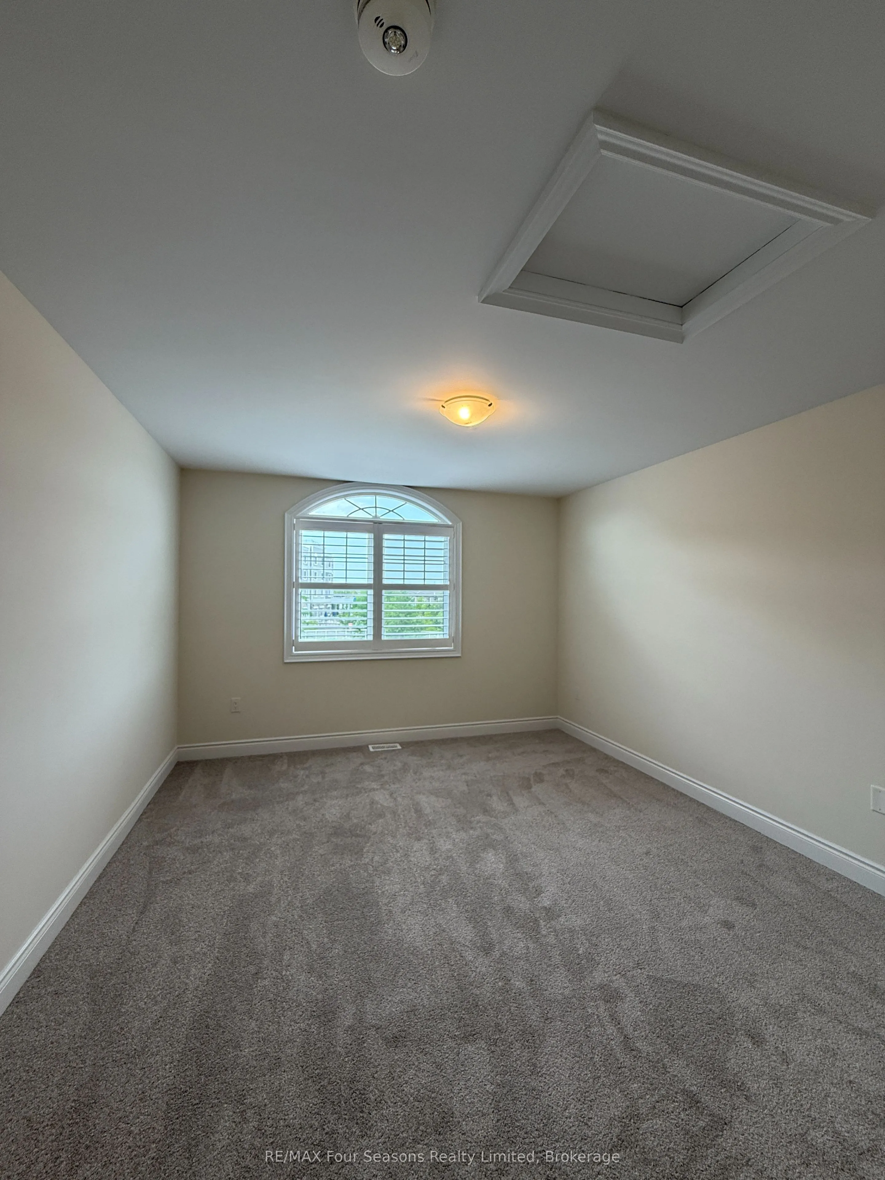100 Kari Crescent #60
