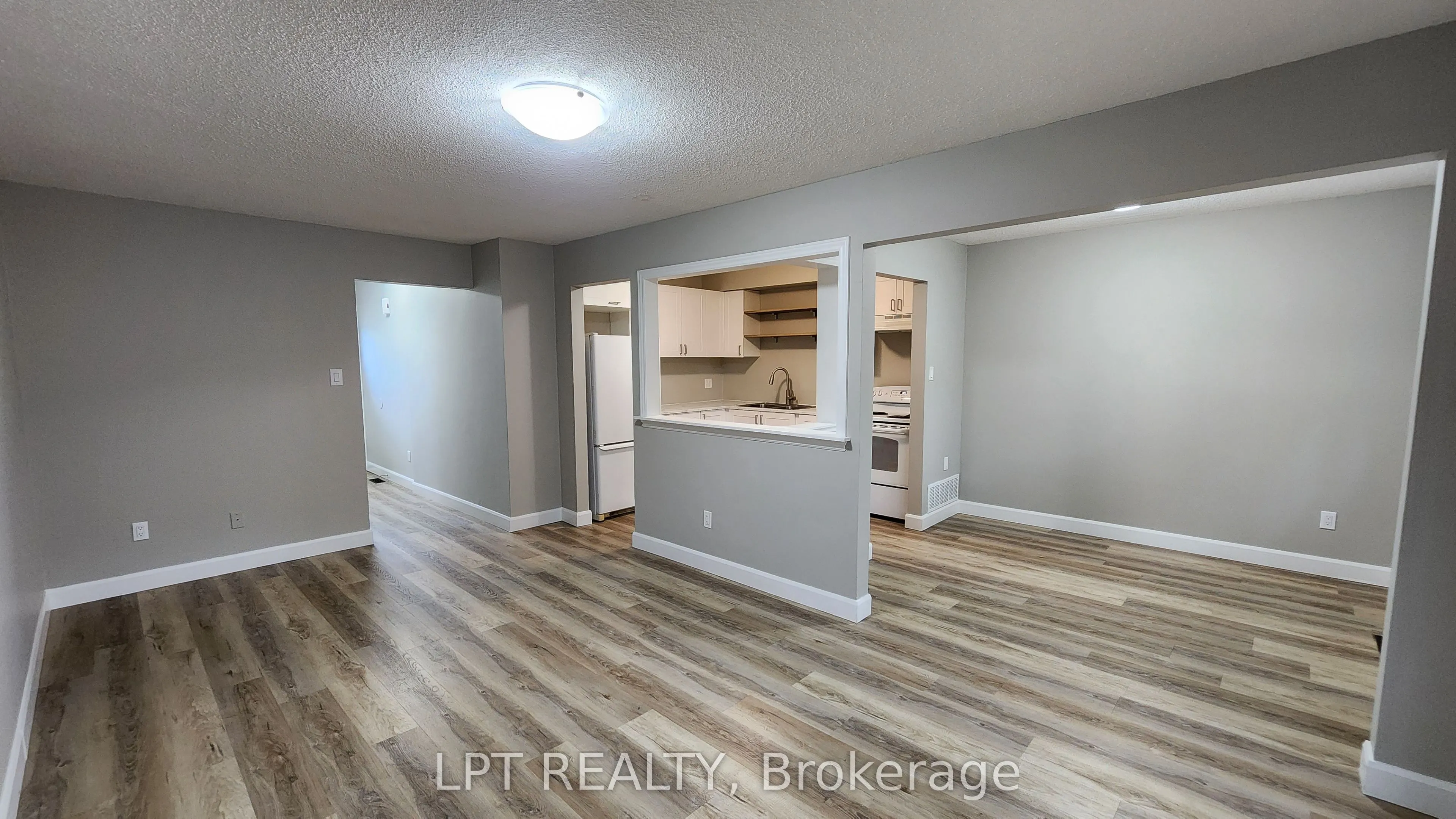 38 Chaucer Crescent
