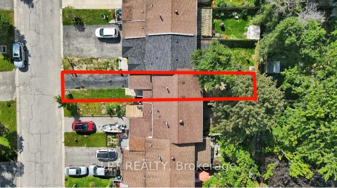 38 Chaucer Crescent