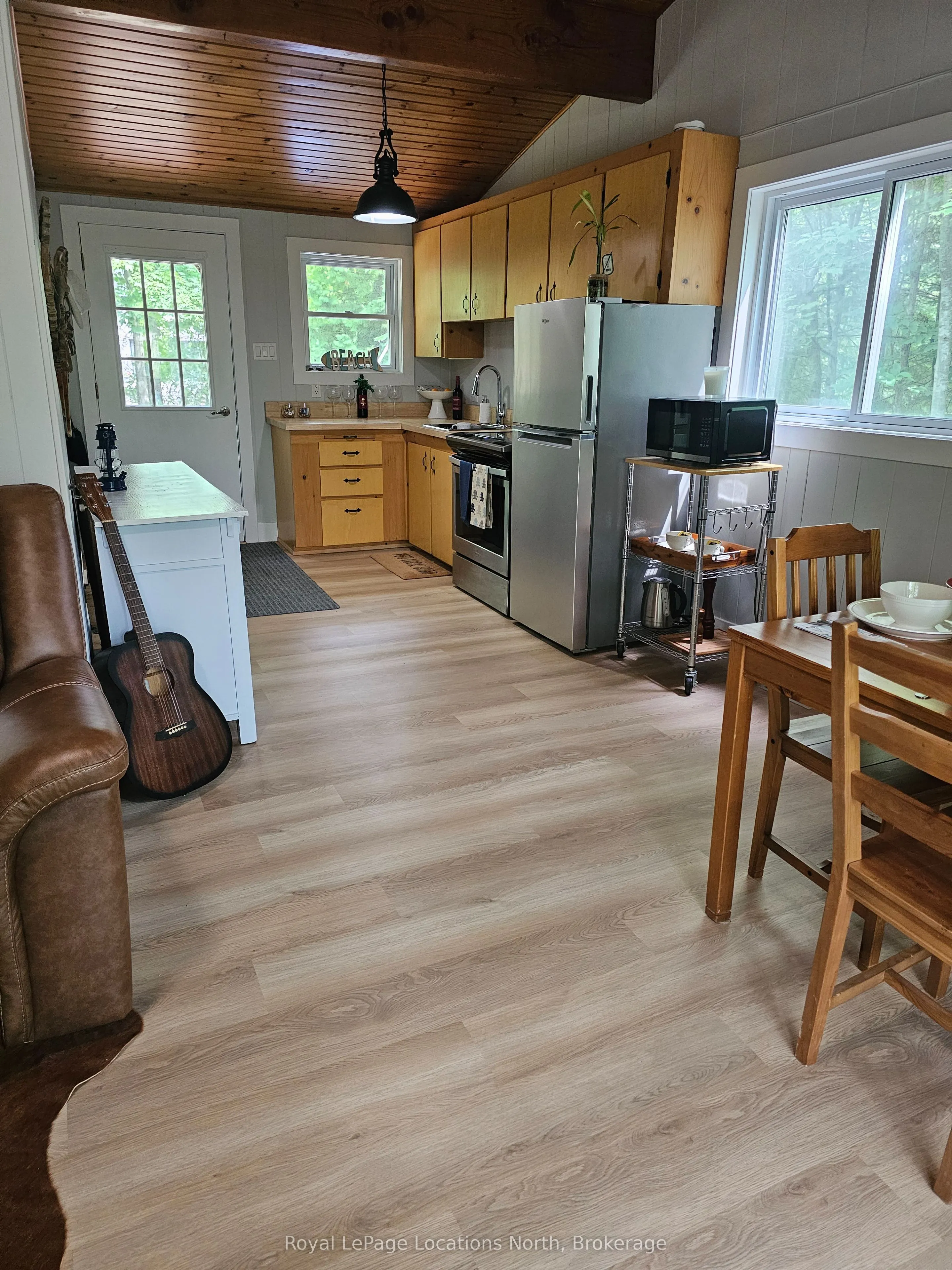 1204 Tiny Beaches Road North Road N
