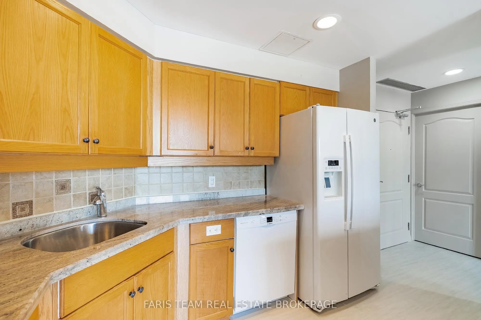 74 Ross Street #82
