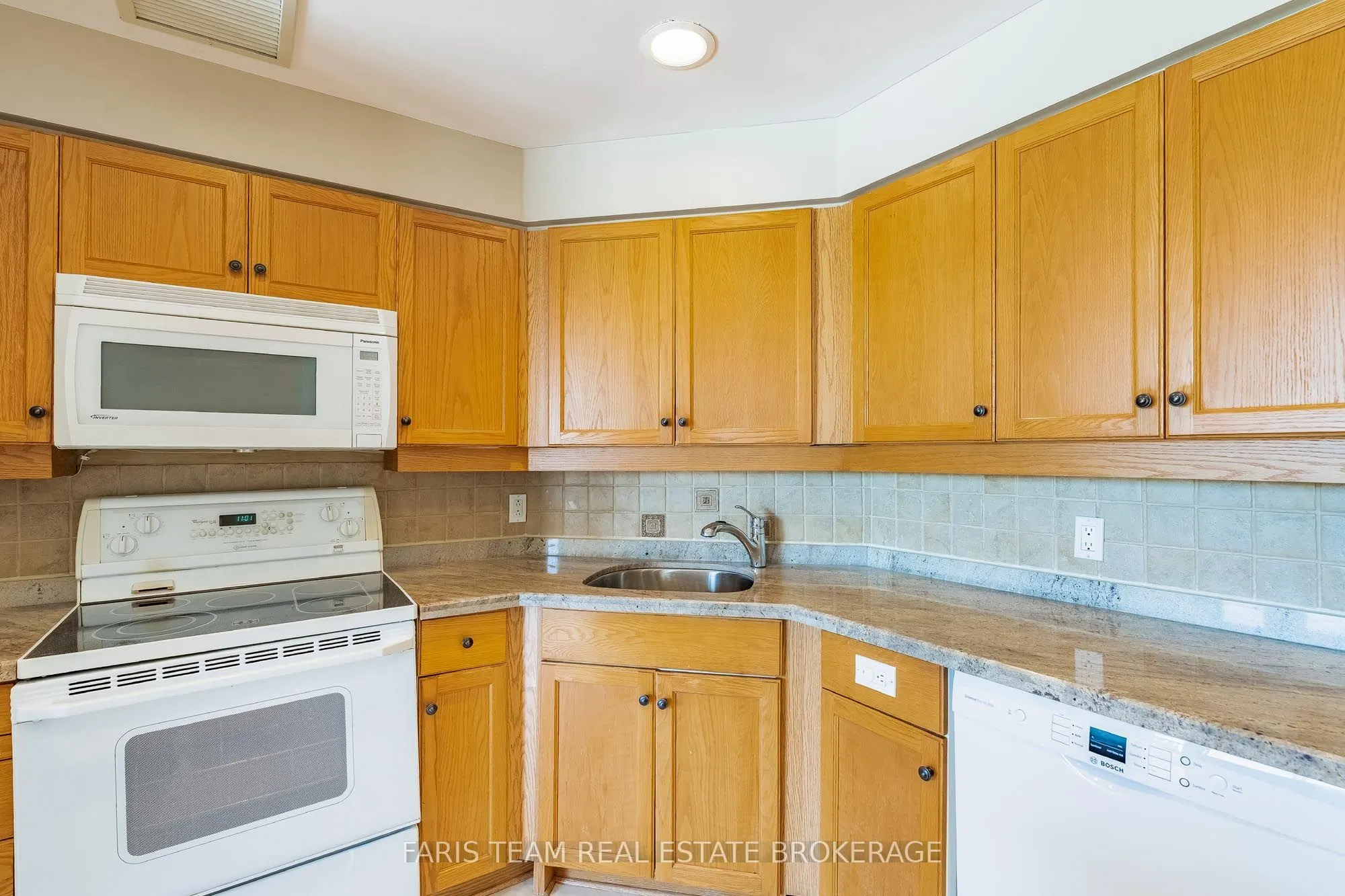 74 Ross Street #82