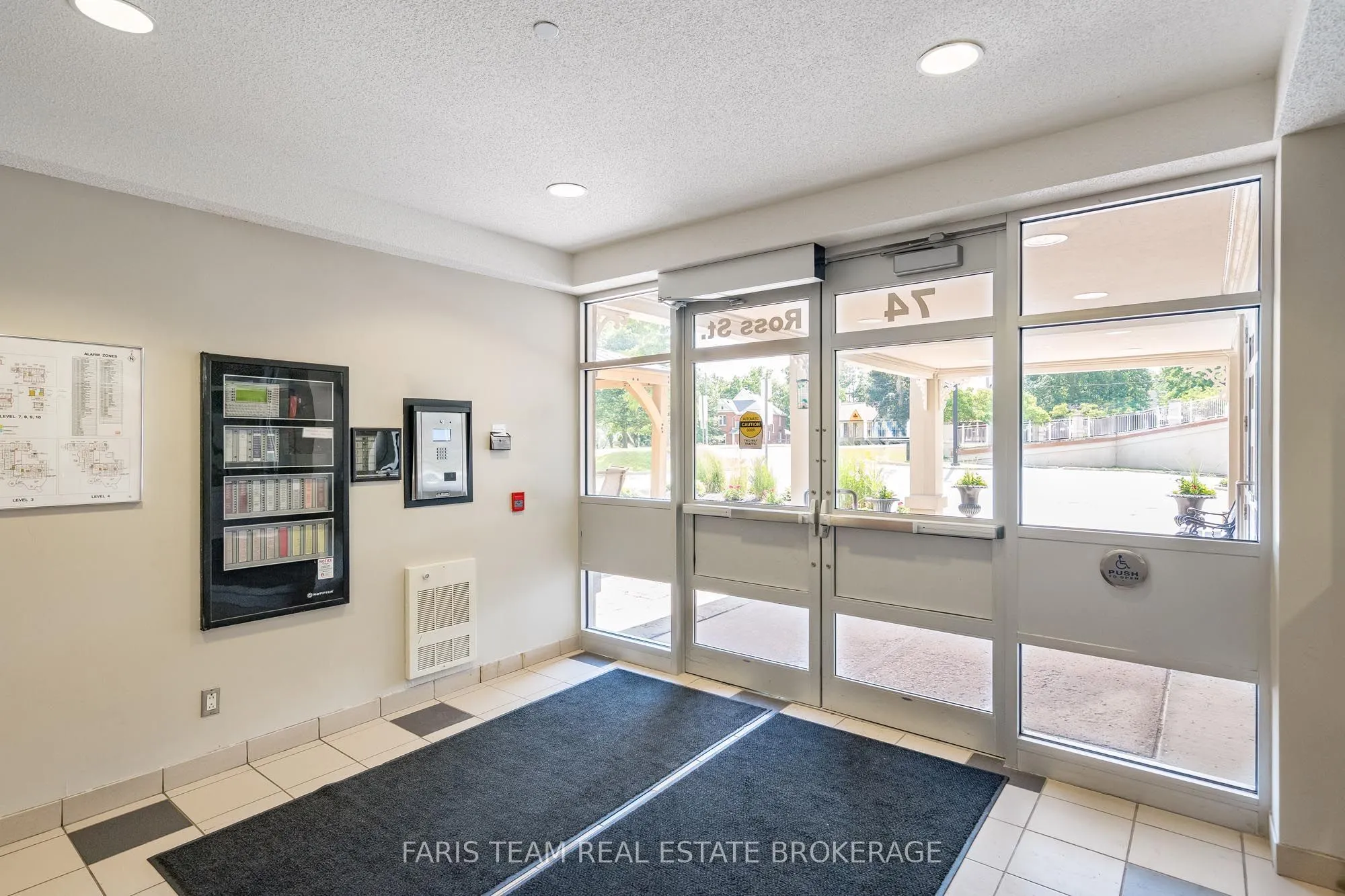 74 Ross Street #82