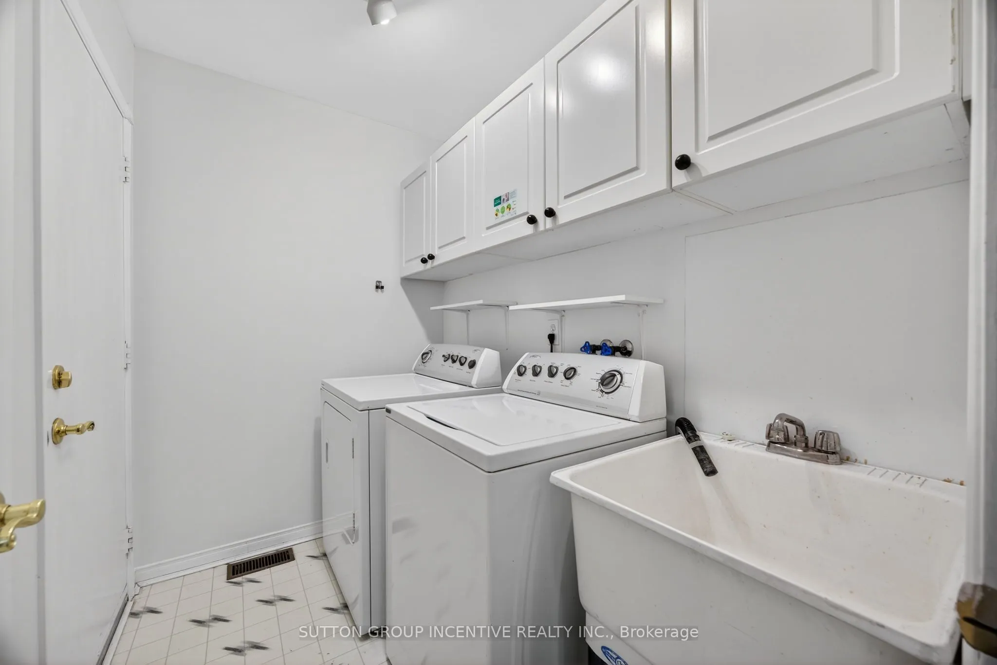 40 Museum Drive #403