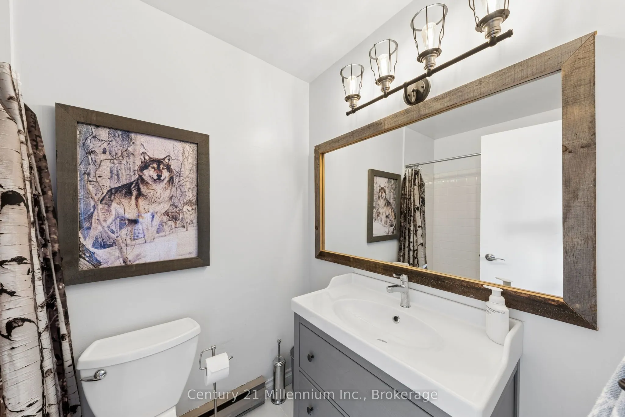 156 ESCARPMENT Crescent #16