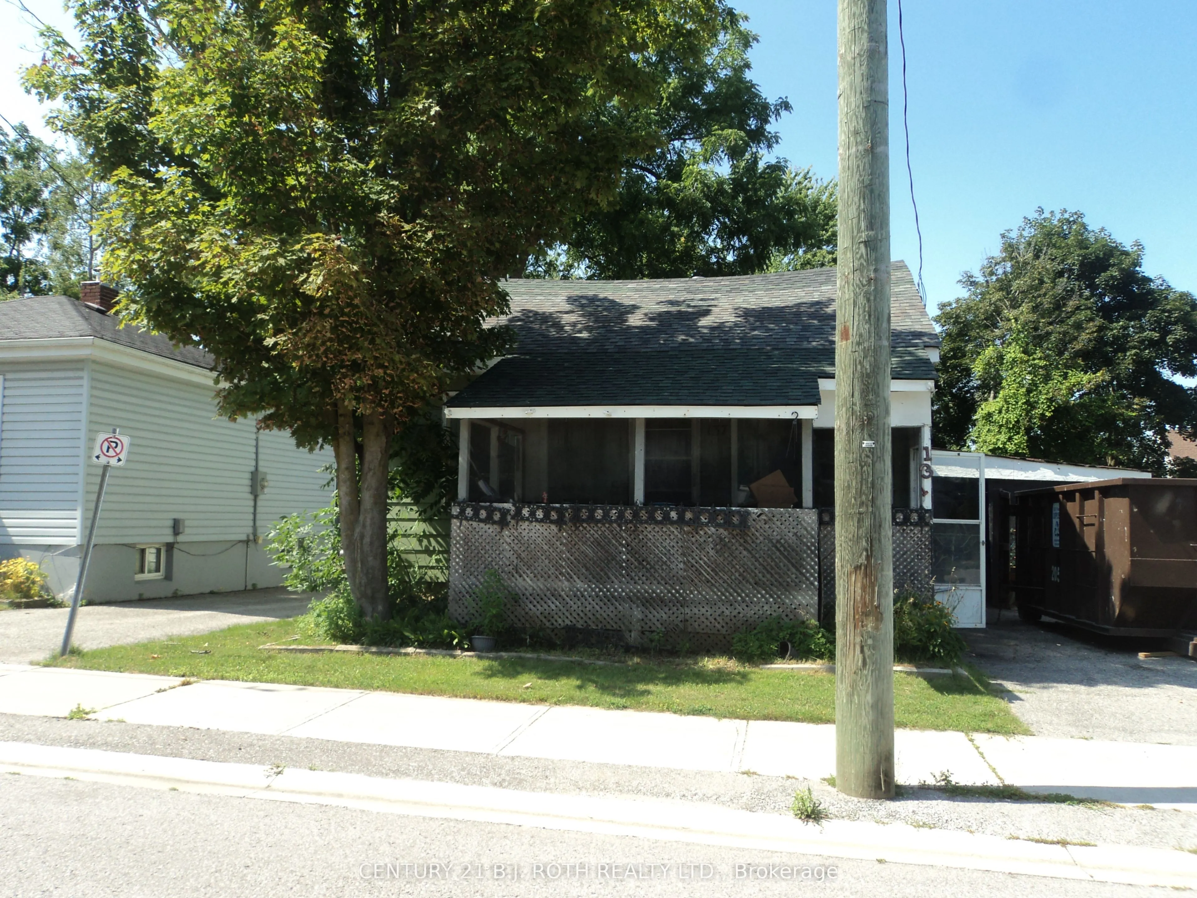 137 Dufferin Street