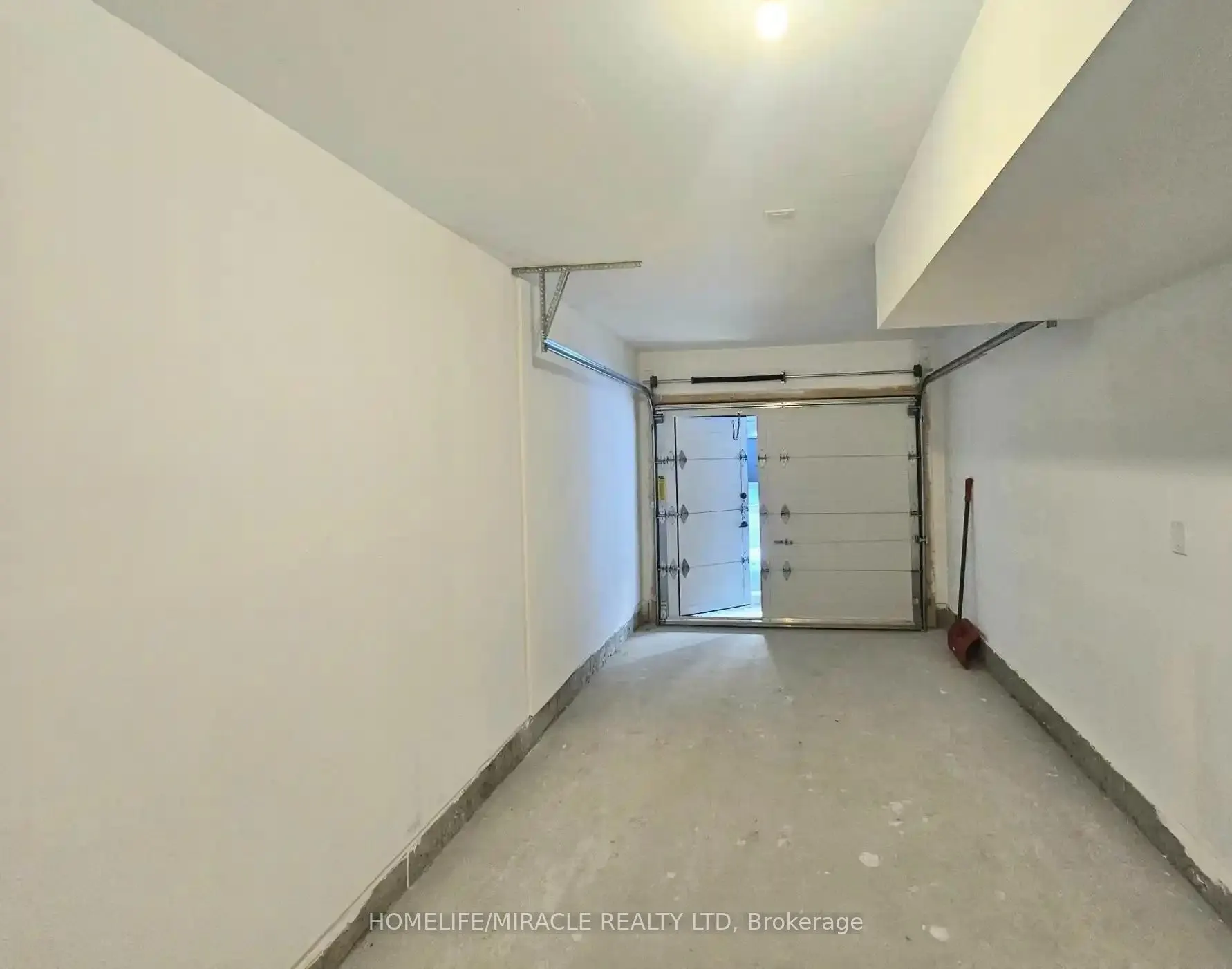 14 Magnolia Lane #28