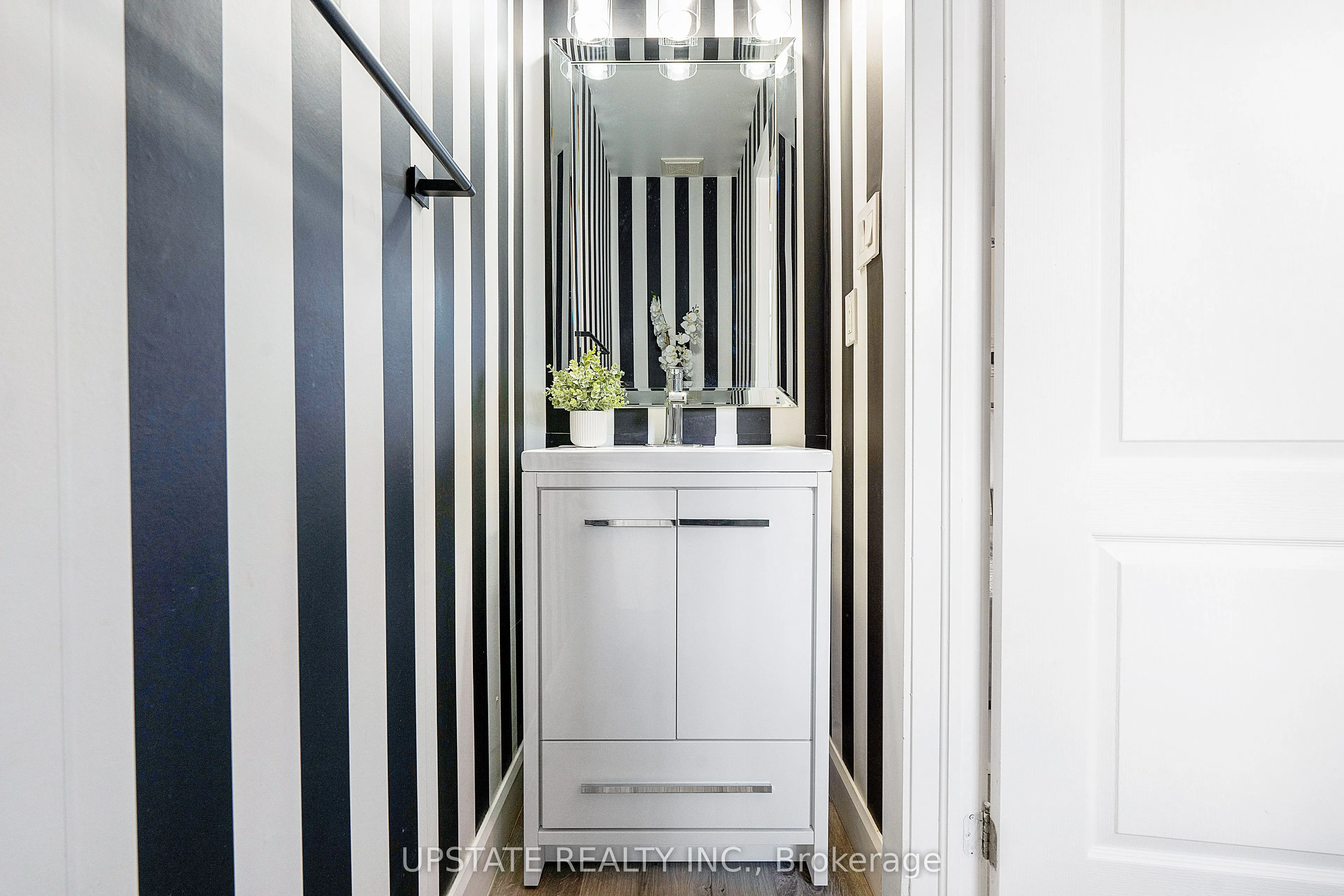 11 Kensington Trail