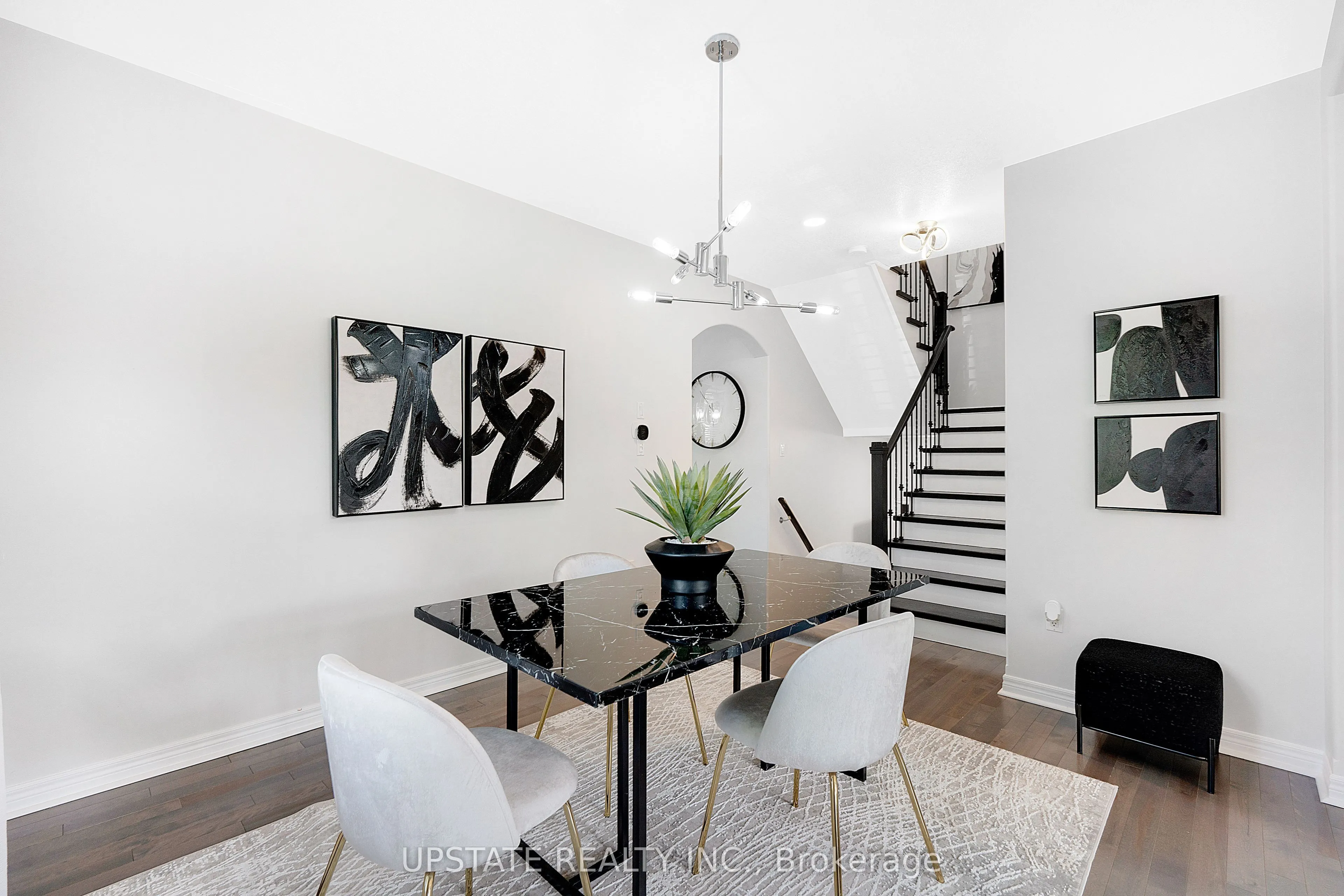 11 Kensington Trail